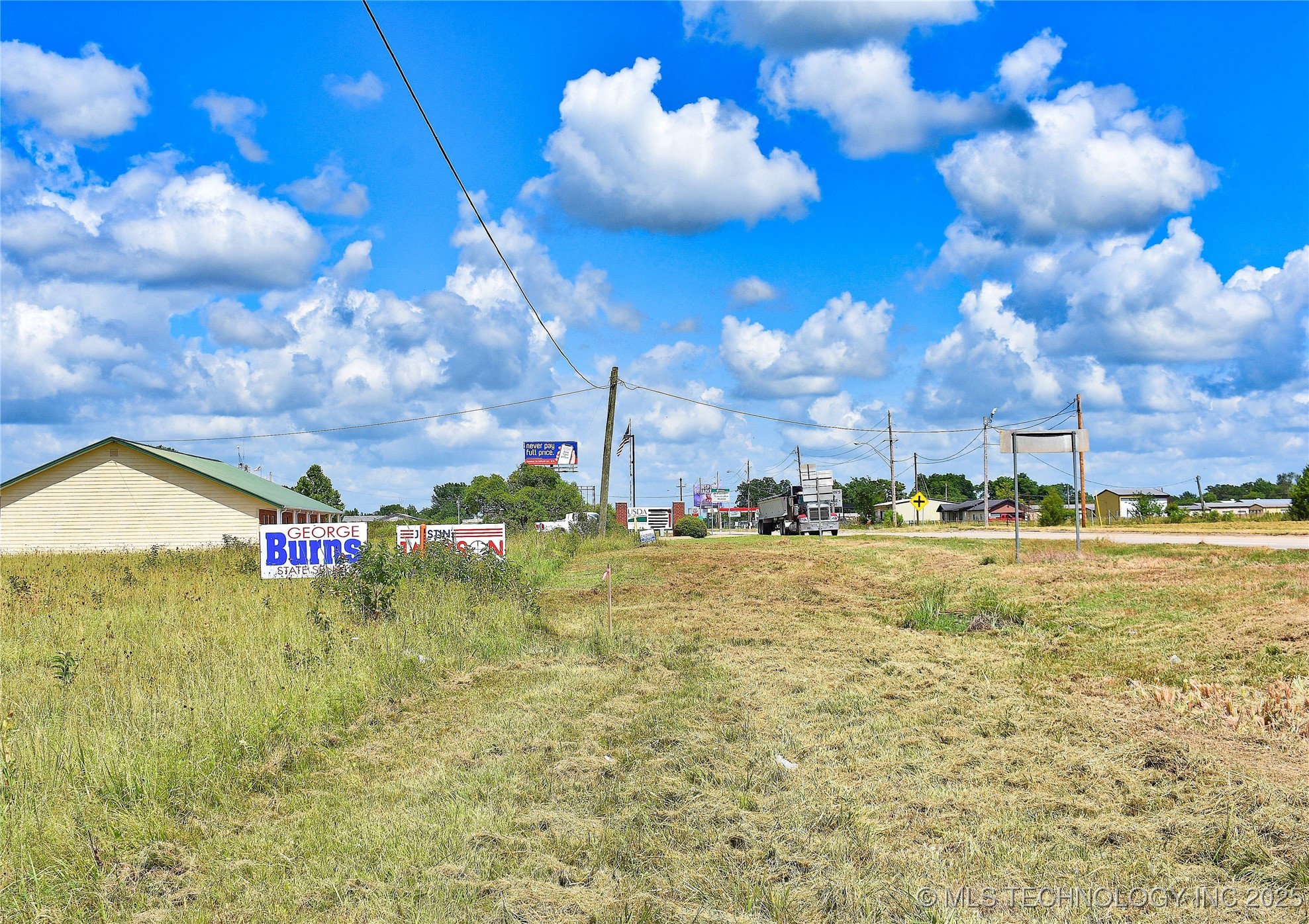 05 E Hwy 70 Property Photo 2