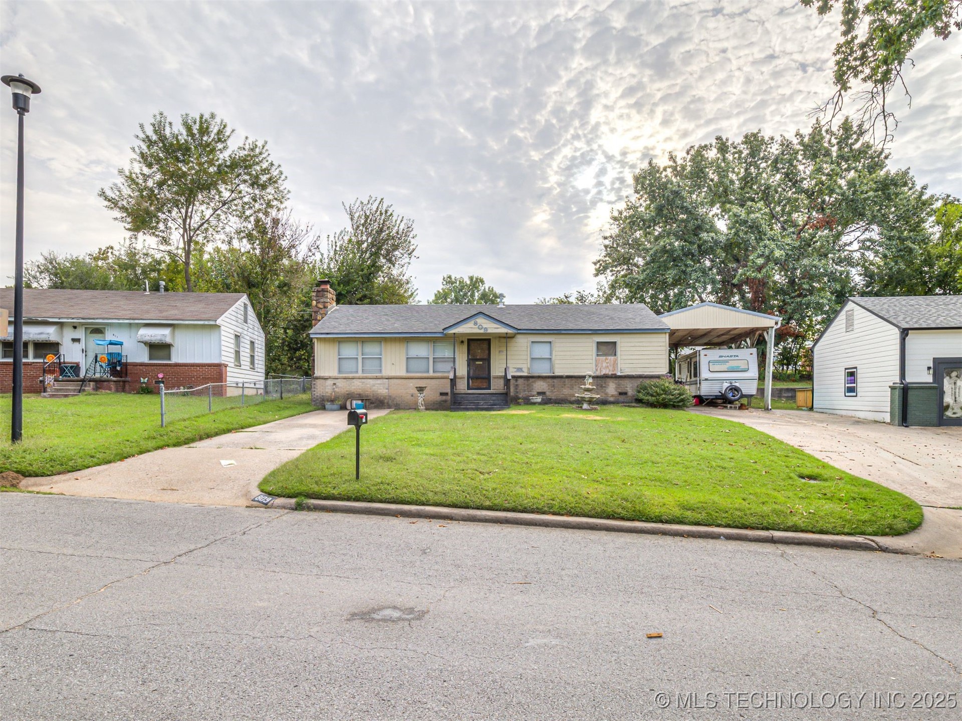 809 Cedar Avenue Property Photo 5