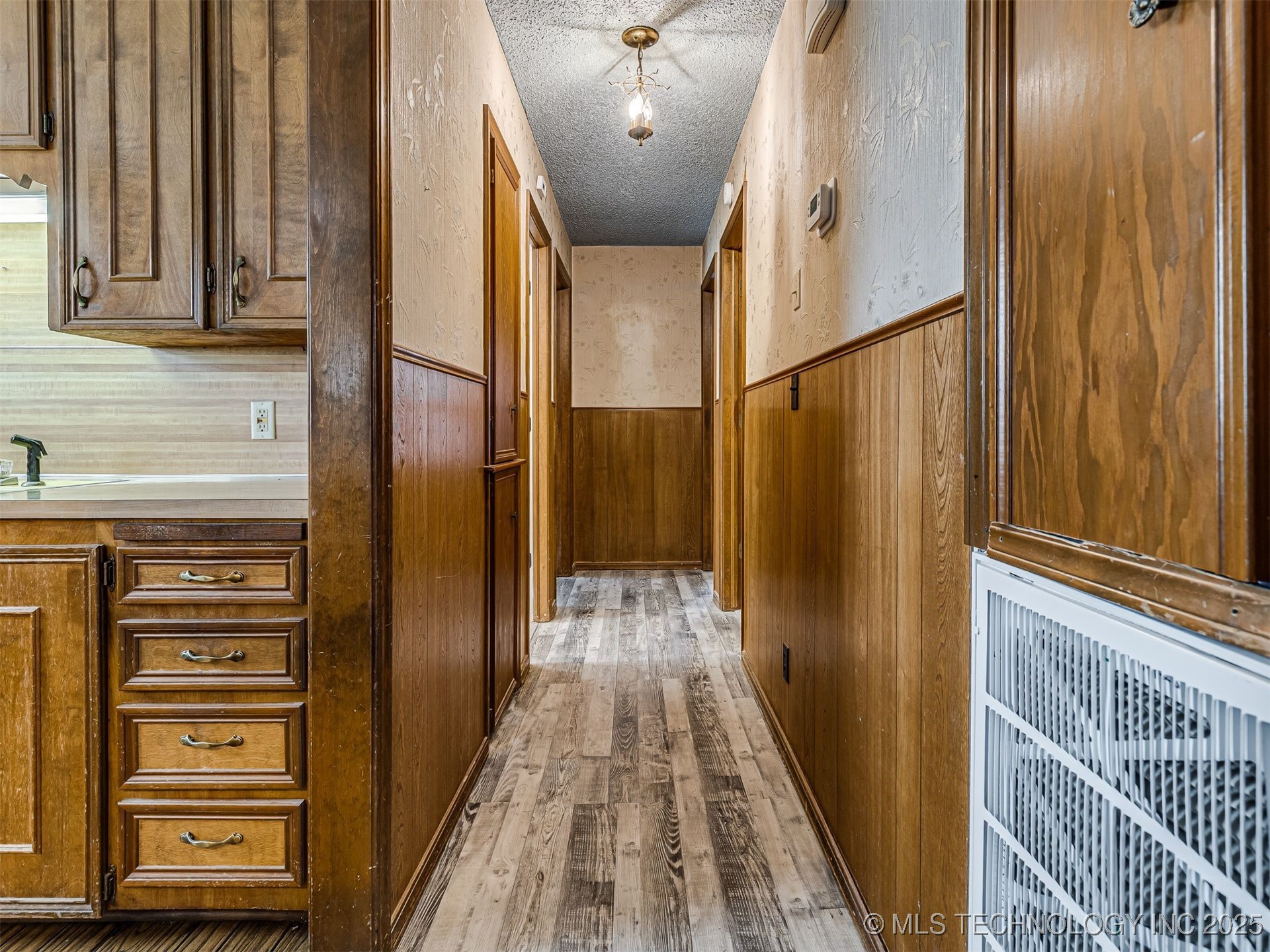 809 Cedar Avenue Property Photo 23