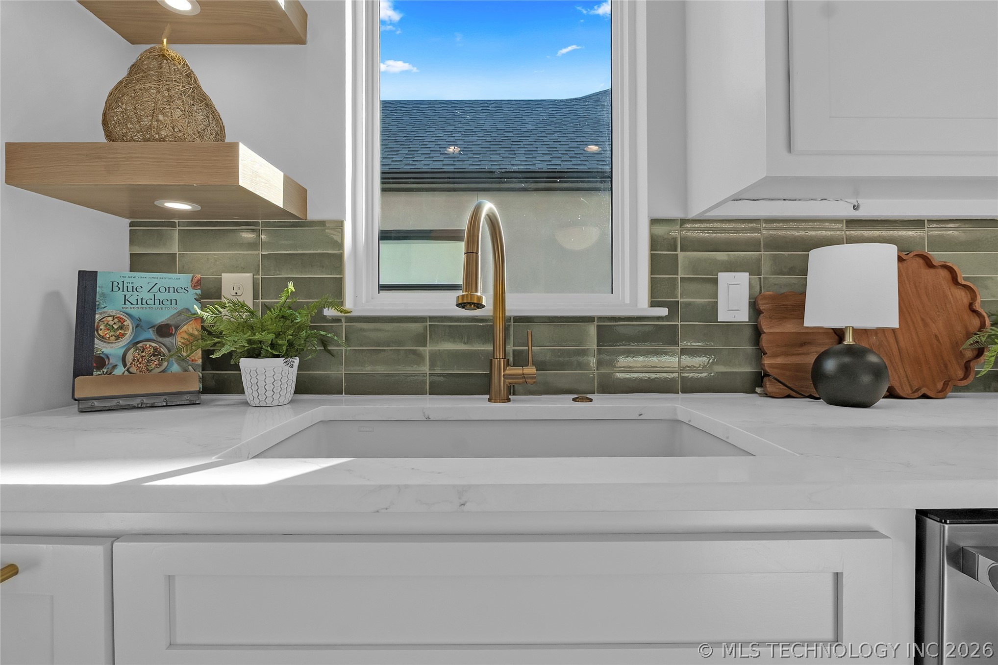 11962 S 94th East Avenue Property Photo 11