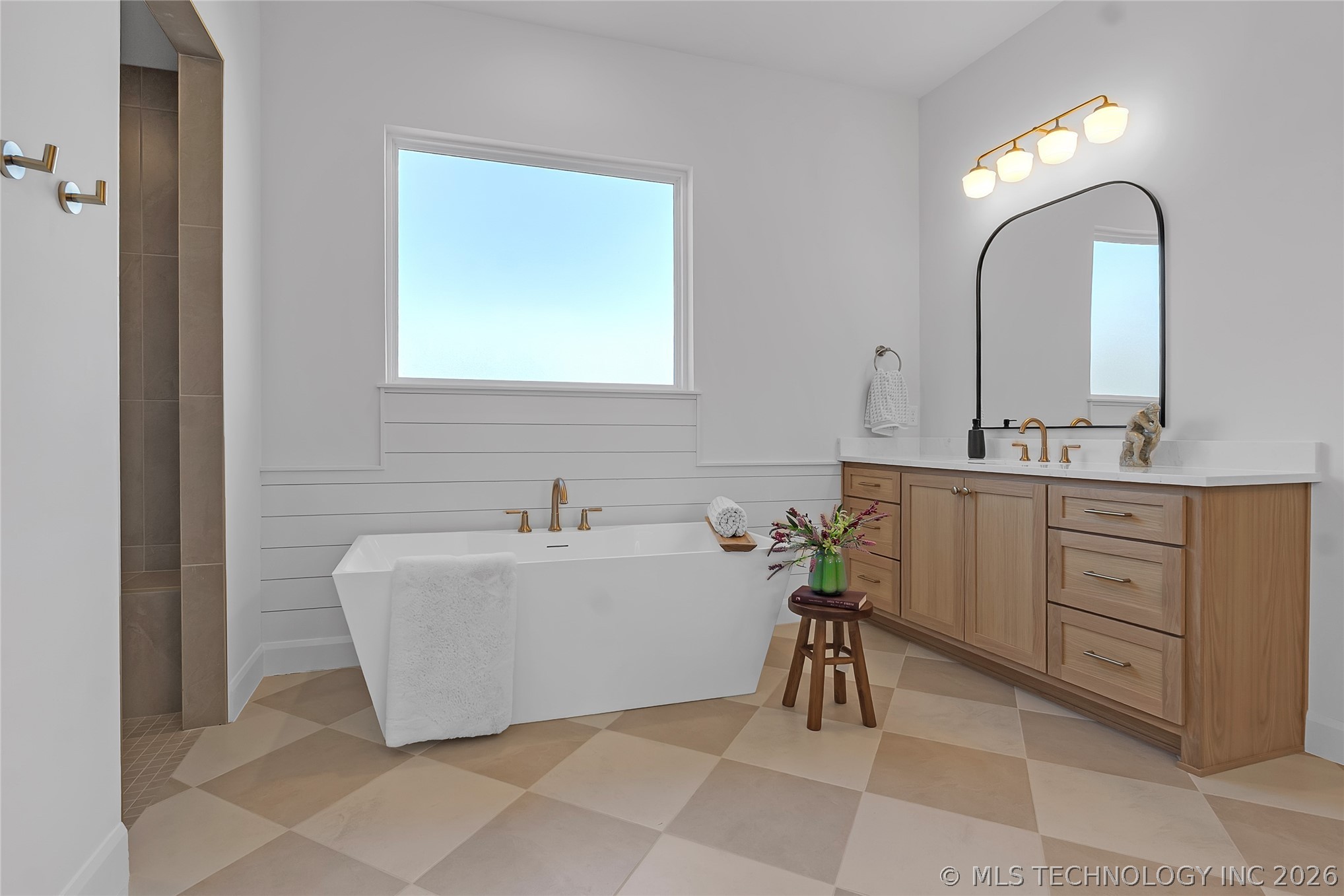 11962 S 94th East Avenue Property Photo 24