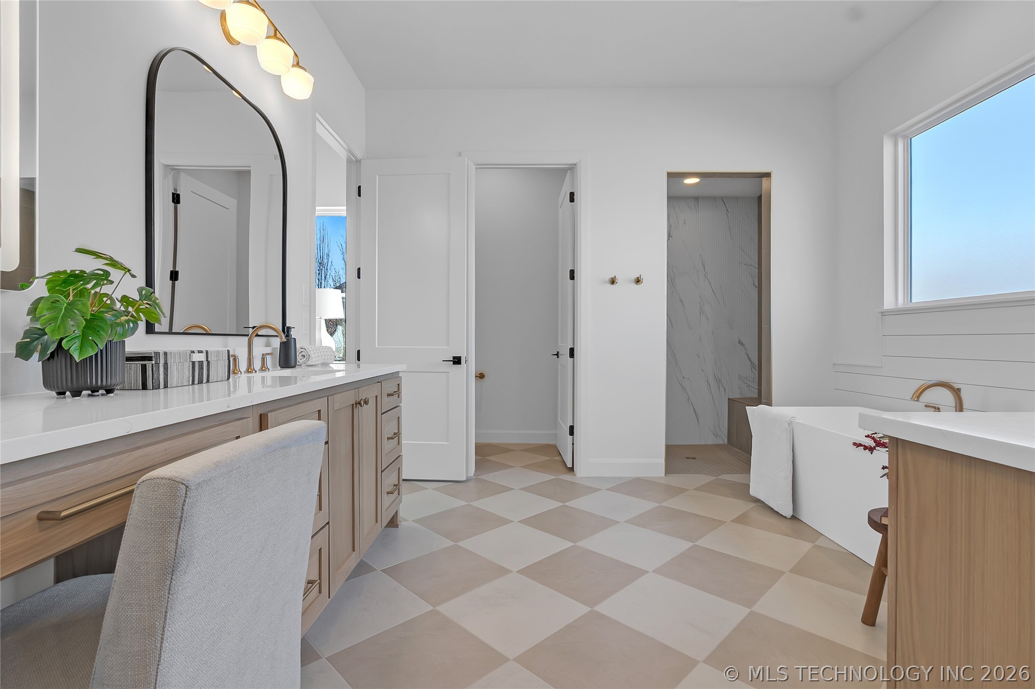 11962 S 94th East Avenue Property Photo 26