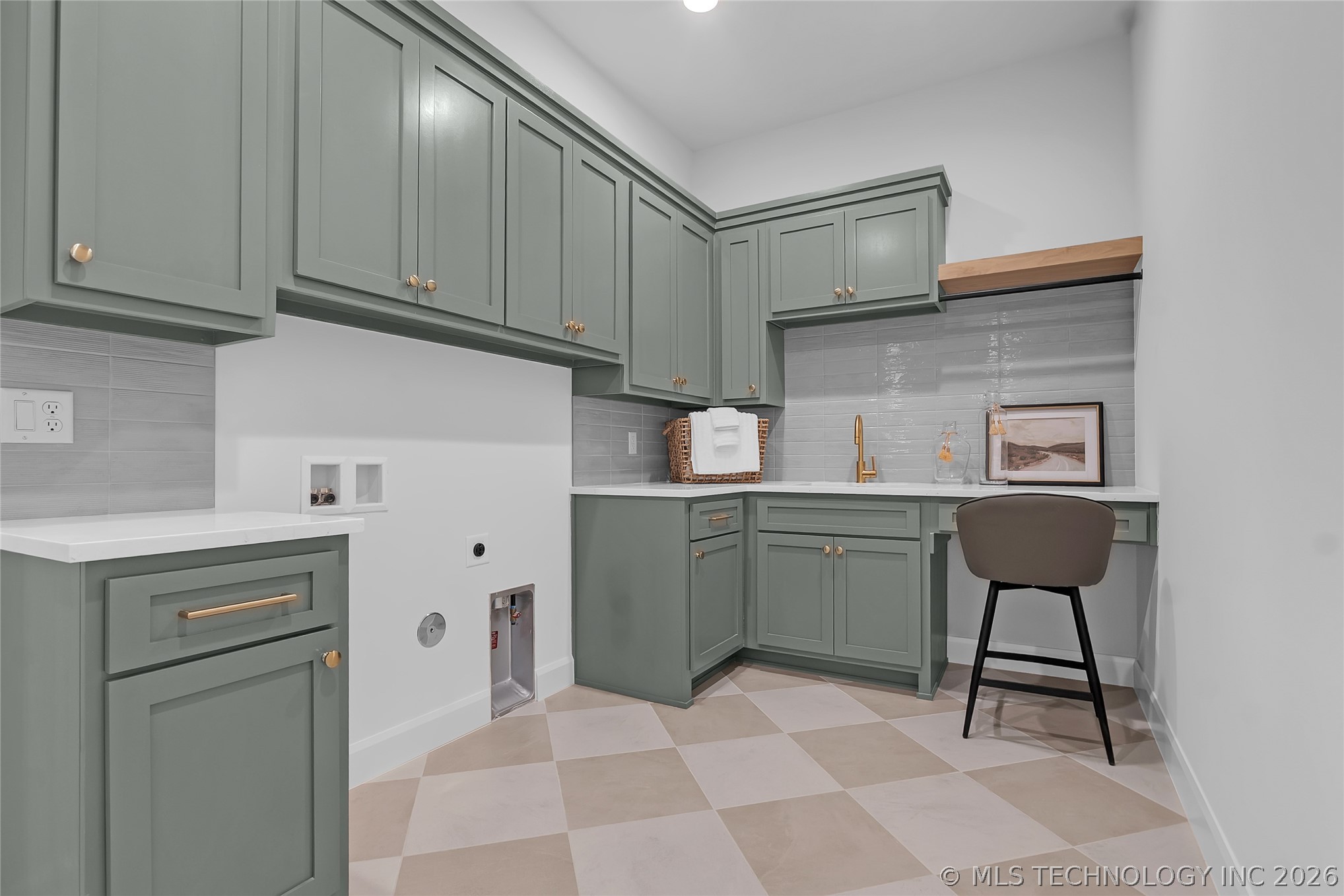 11962 S 94th East Avenue Property Photo 32