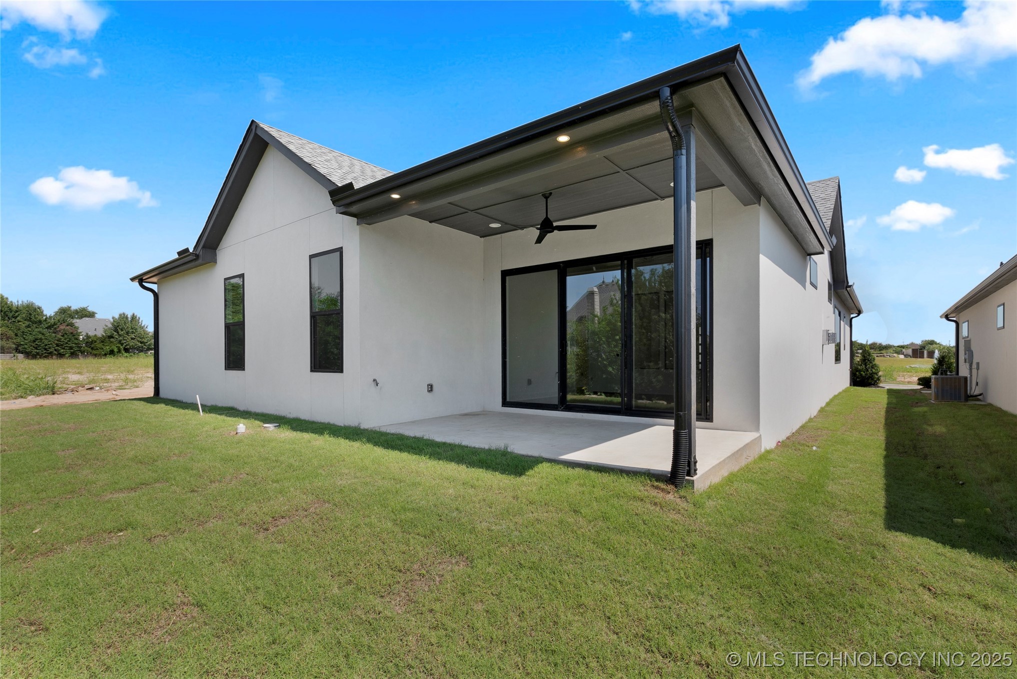 11962 S 94th East Avenue Property Photo 37