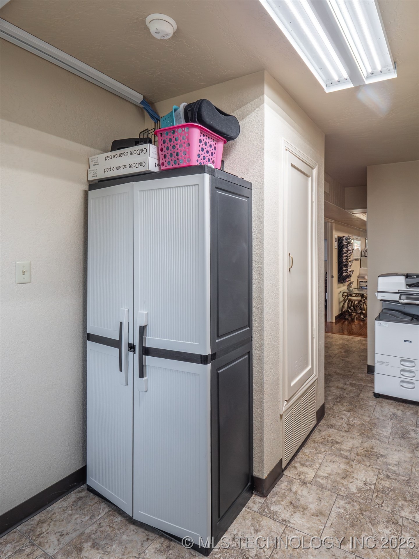 403 W Carl Albert Property Photo 16