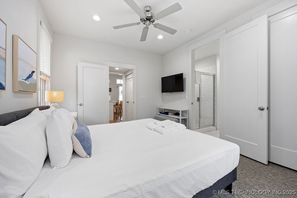 43 Center Lane S Property Photo 14