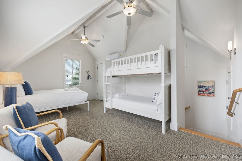 43 Center Lane S Property Photo 15