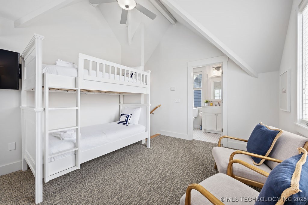 43 Center Lane S Property Photo 17