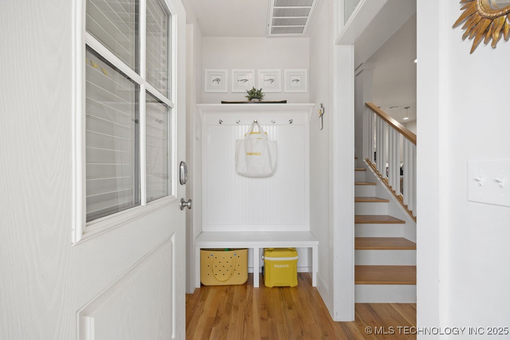 43 Center Lane S Property Photo 26