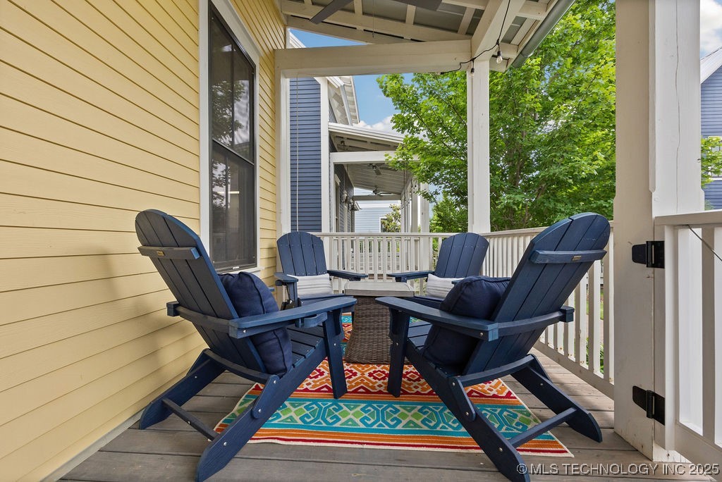 43 Center Lane S Property Photo 28