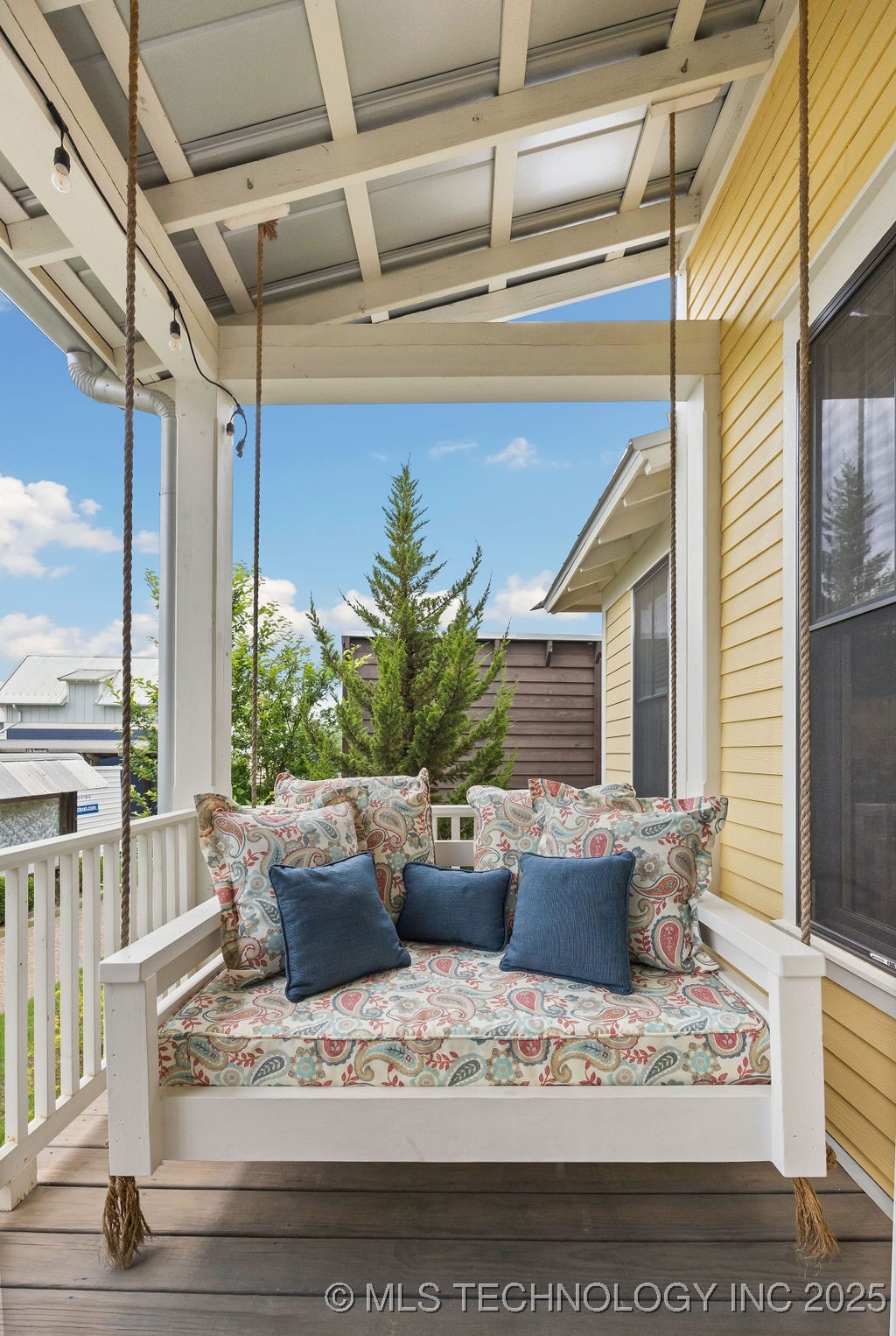 43 Center Lane S Property Photo 30