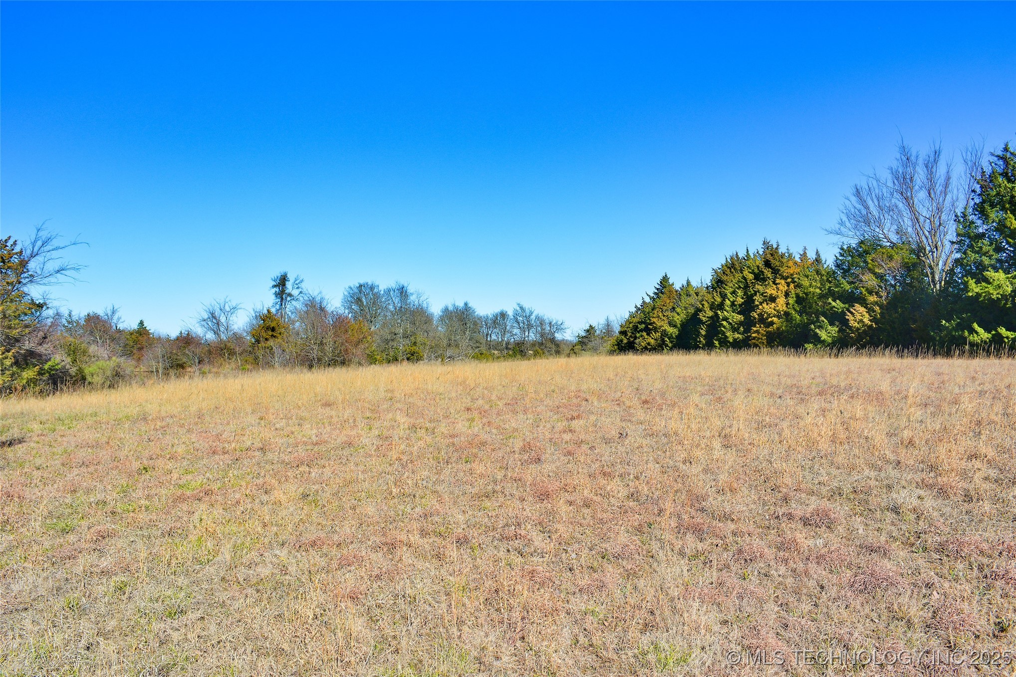01542 N 4247 Road Property Photo 2