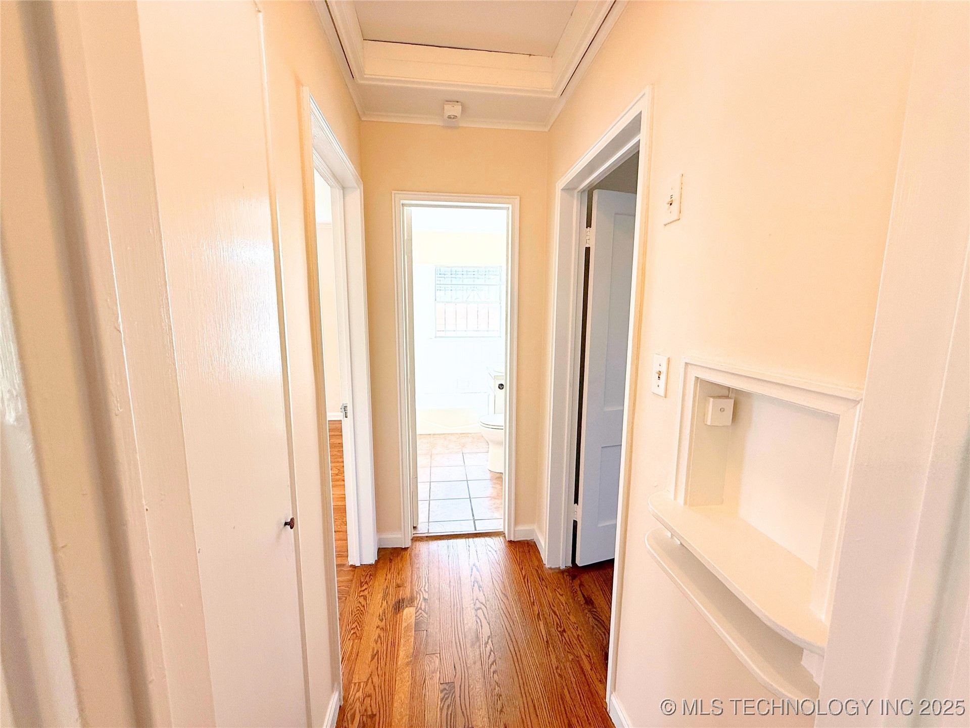 2604 E 2nd Street Property Photo 22