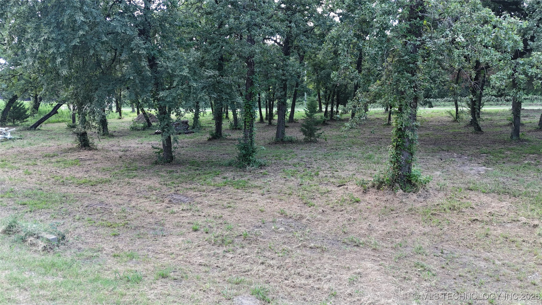 002 Woodland Circle Property Photo 5