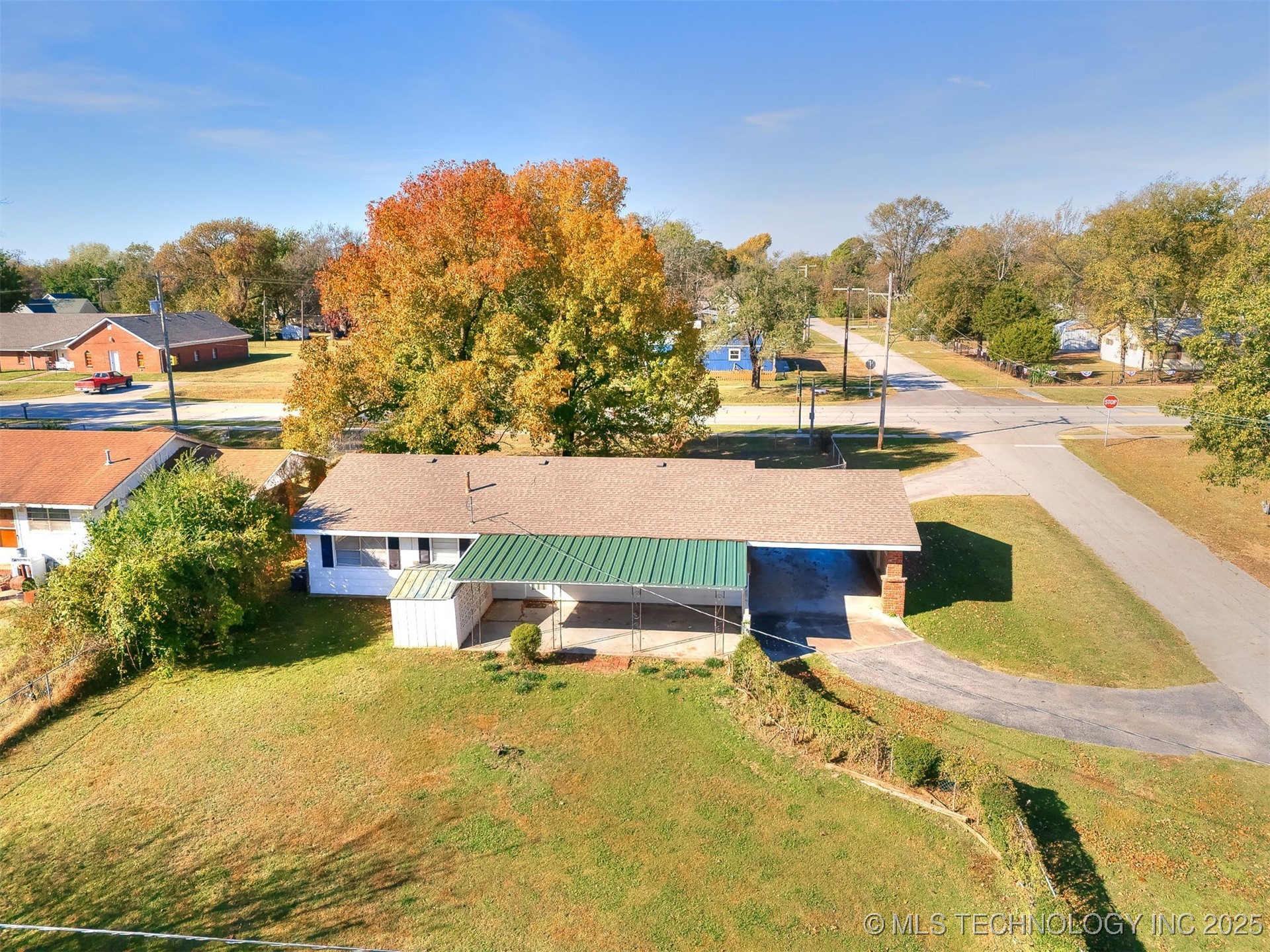 405 S Main Street Property Photo 28