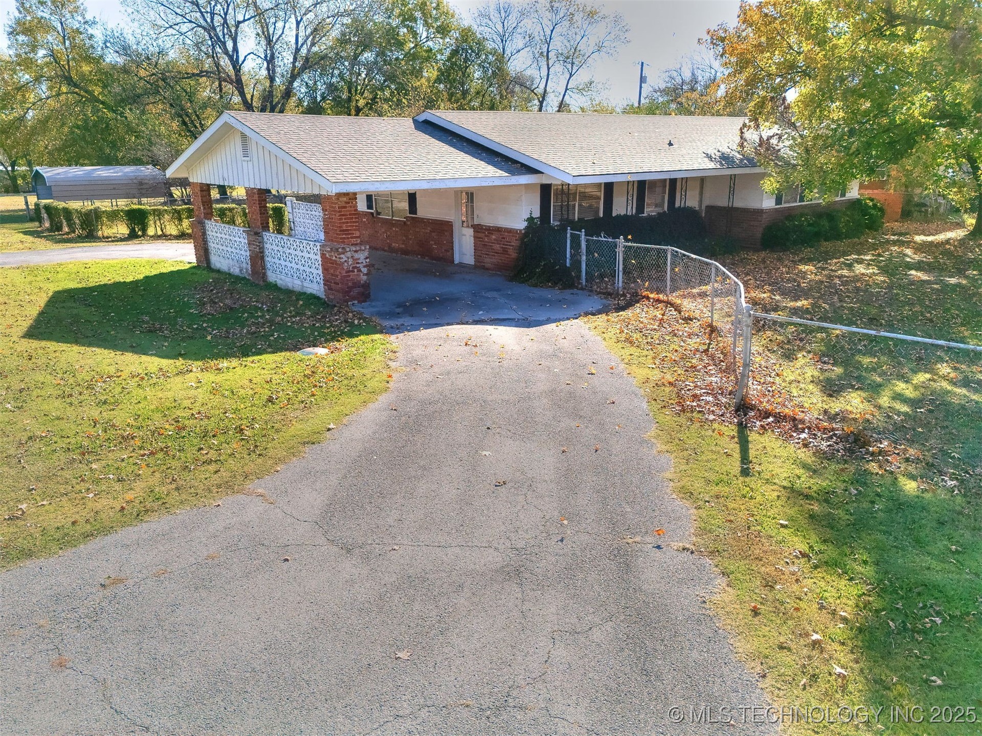 405 S Main Street Property Photo 35