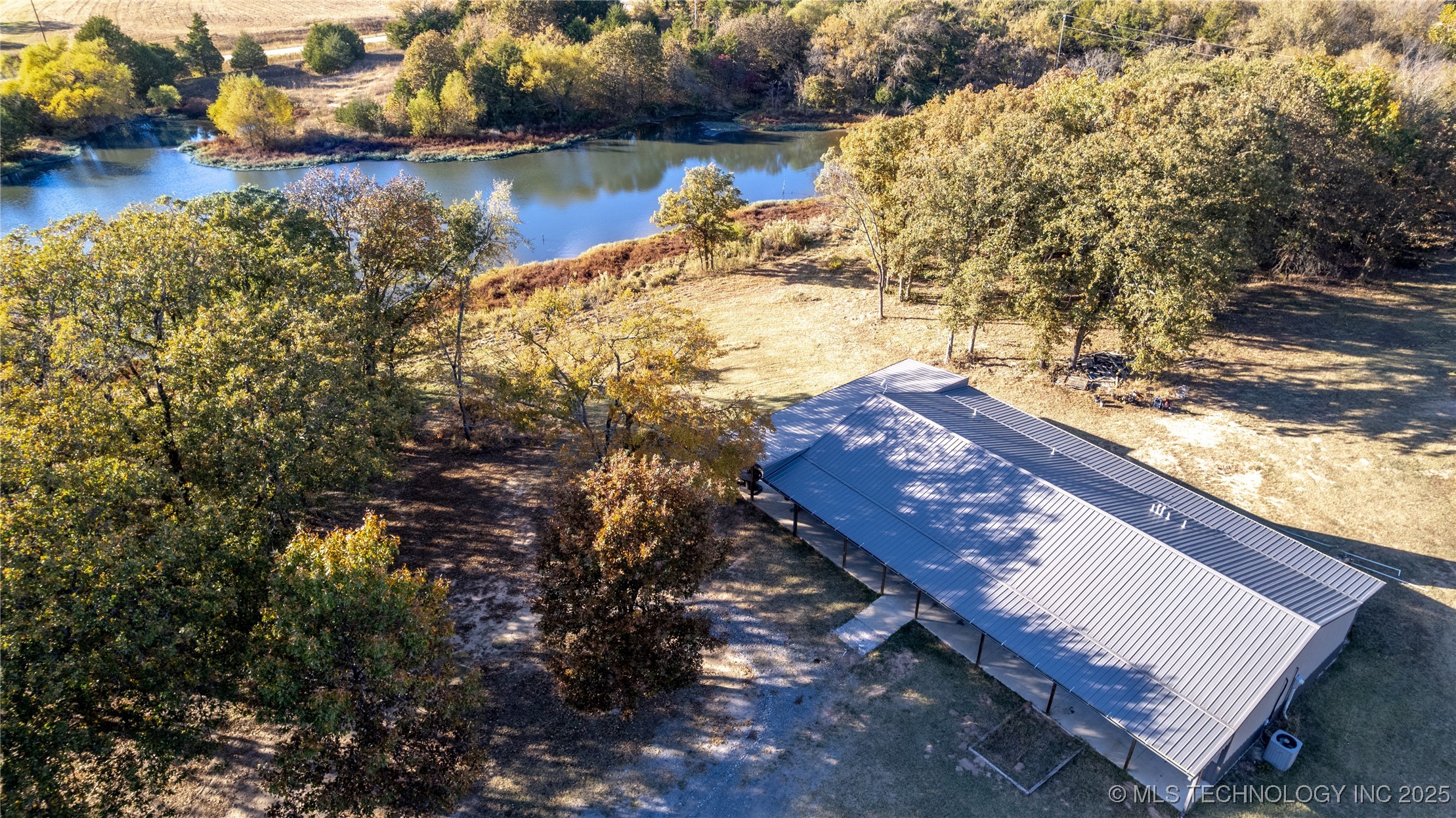 30600 County Road 1491 Property Photo 6