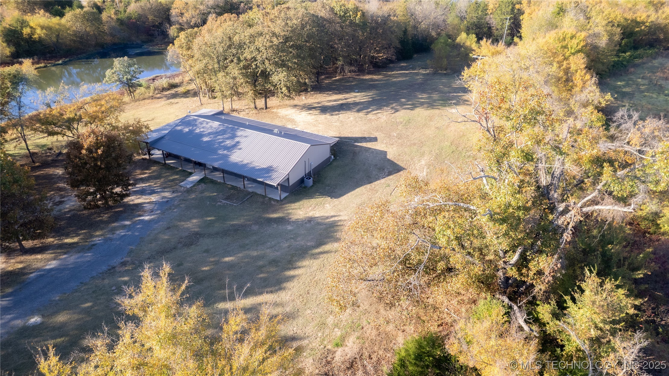 30600 County Road 1491 Property Photo 12