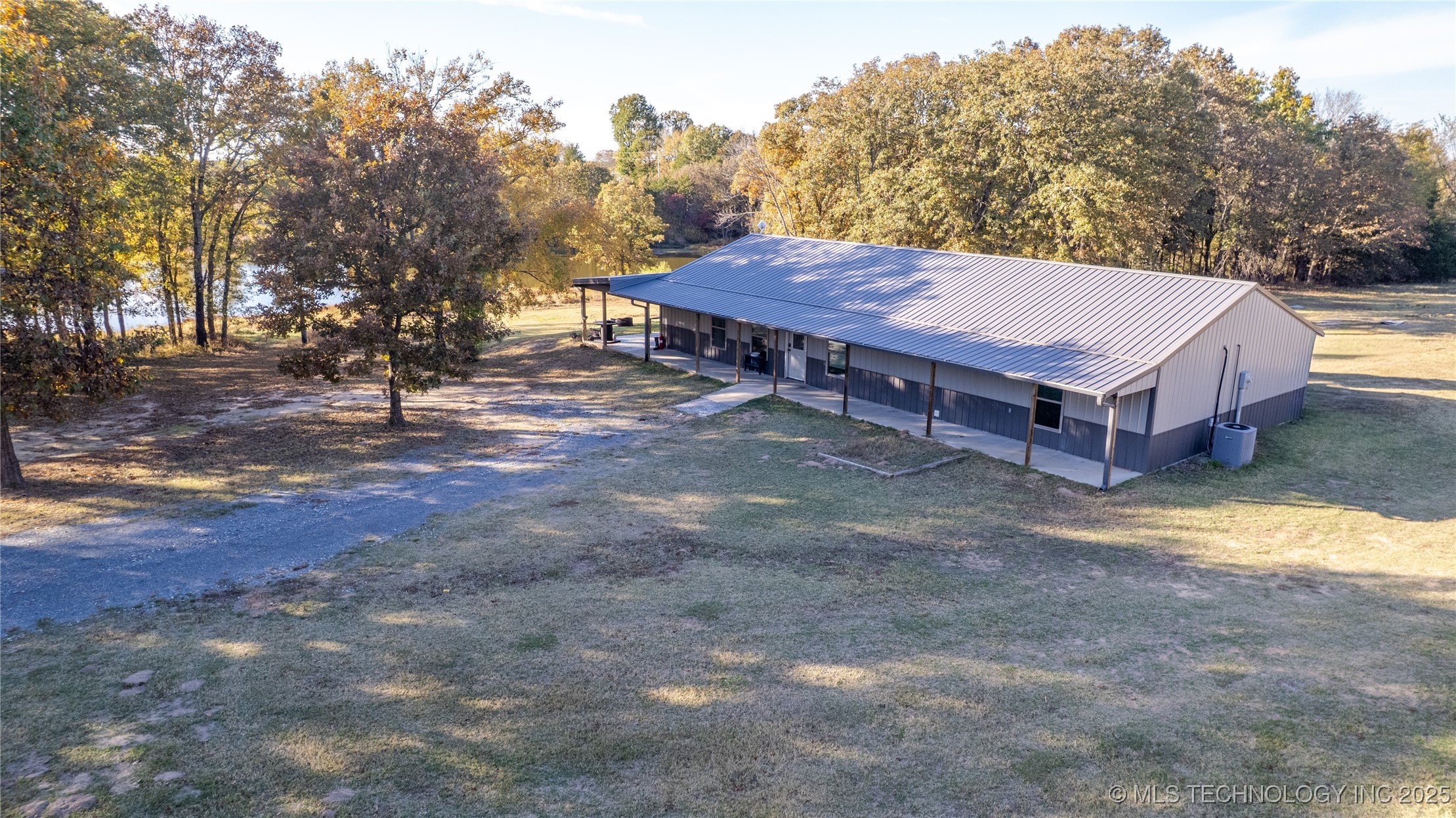 30600 County Road 1491 Property Photo 14