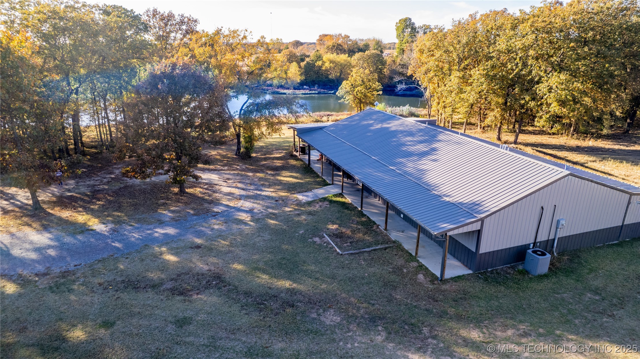 30600 County Road 1491 Property Photo 24