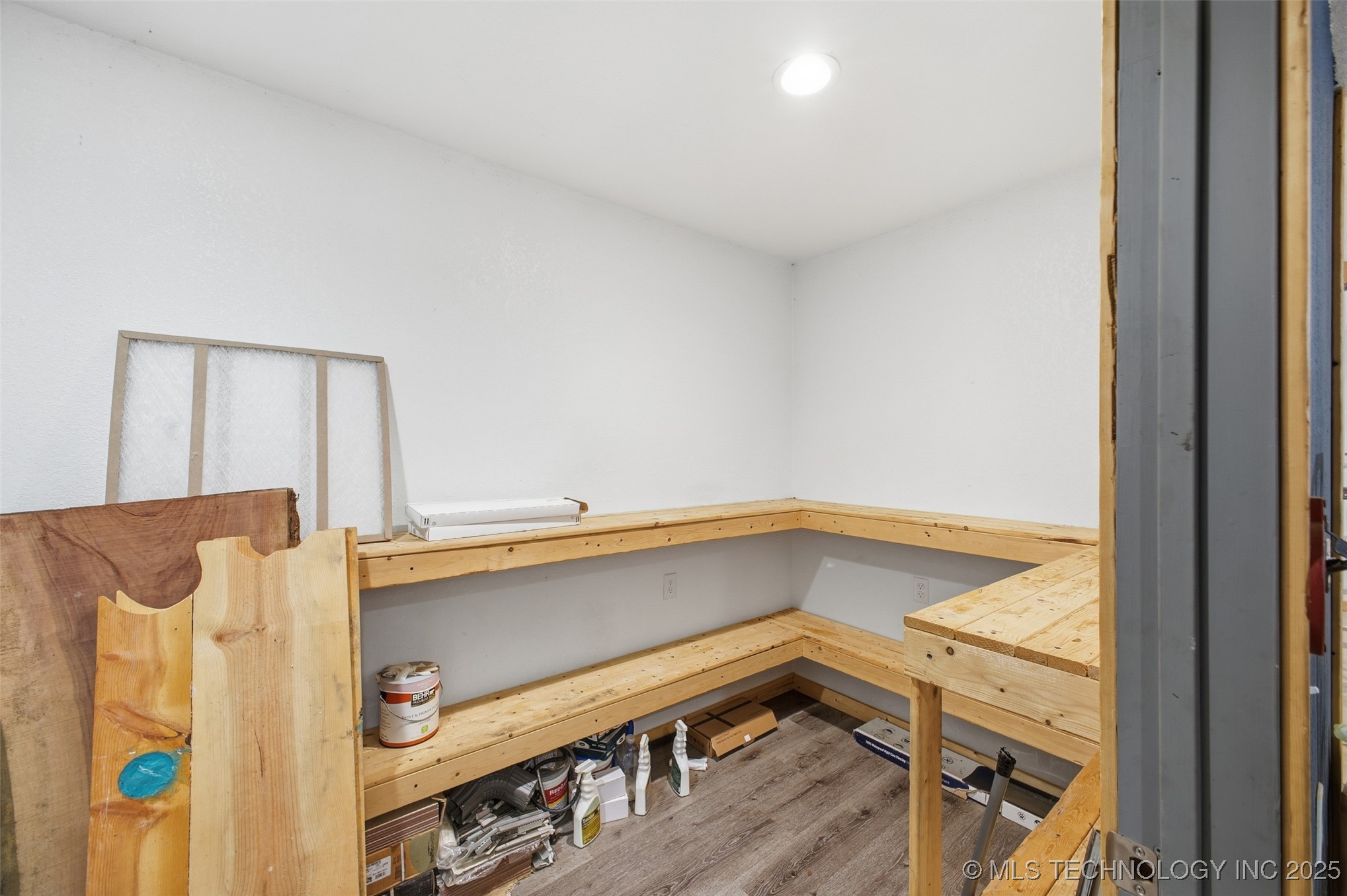 30600 County Road 1491 Property Photo 39