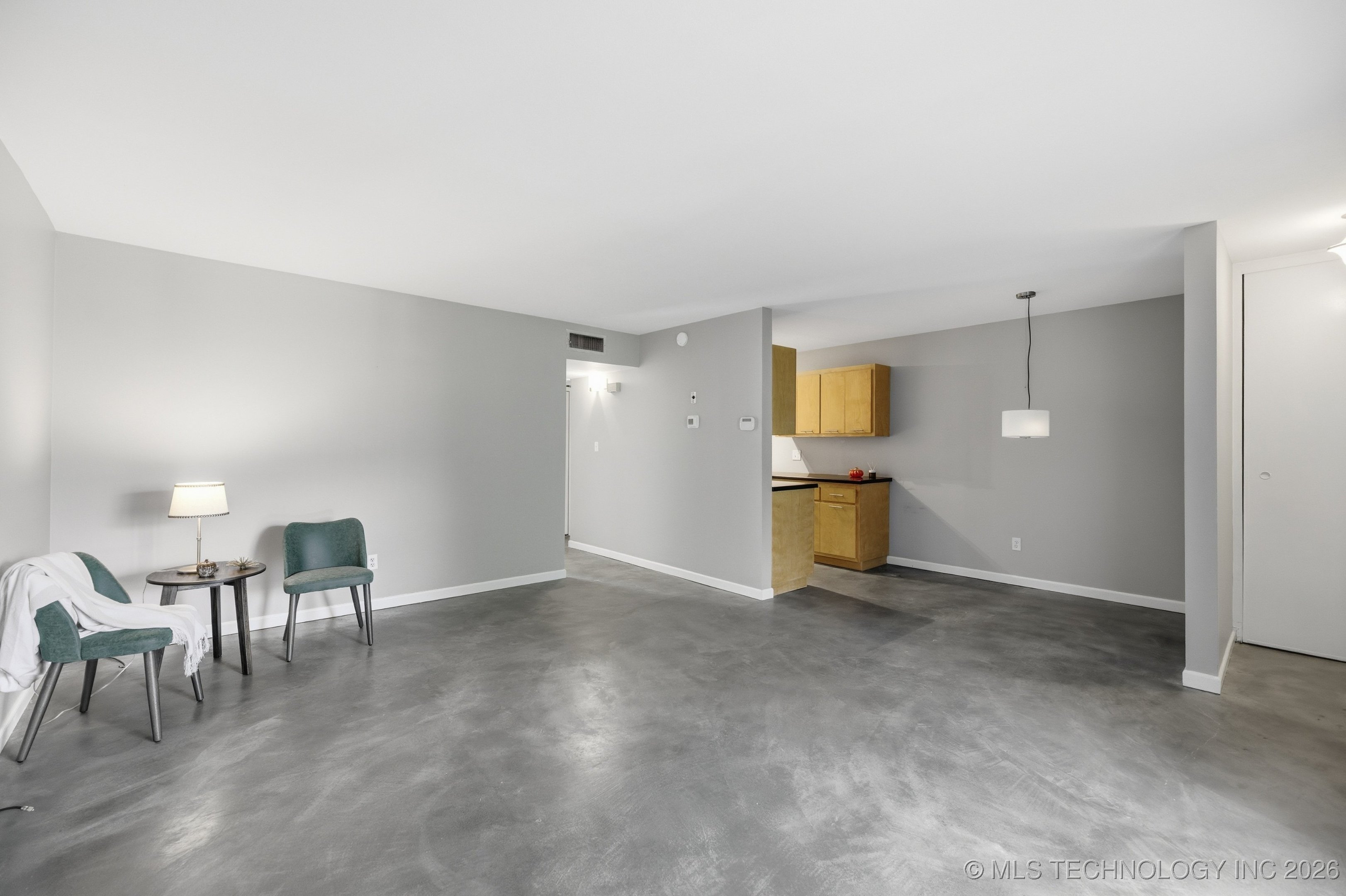 7 Woodward Boulevard E 218 Property Photo 6