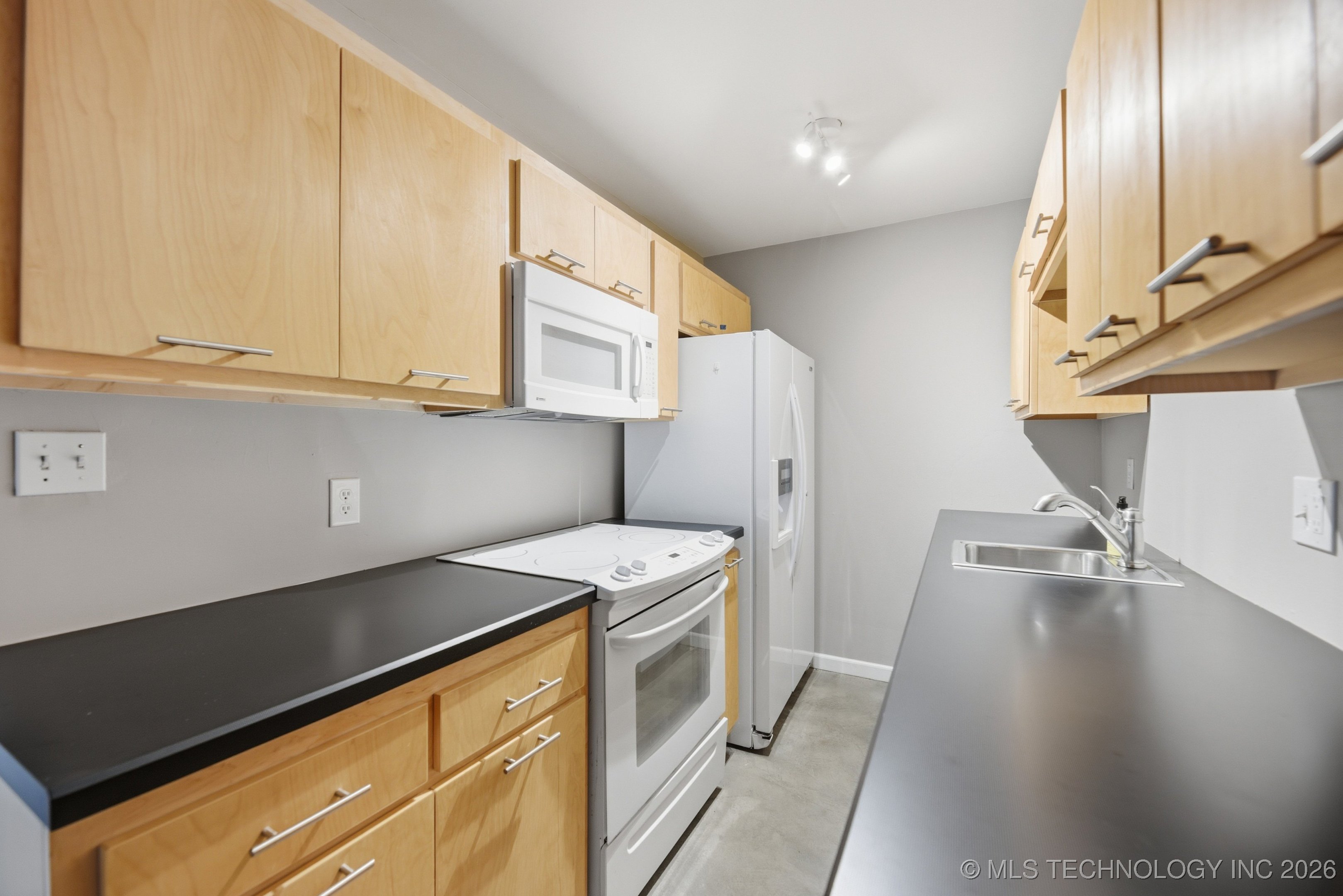 7 Woodward Boulevard E 218 Property Photo 10