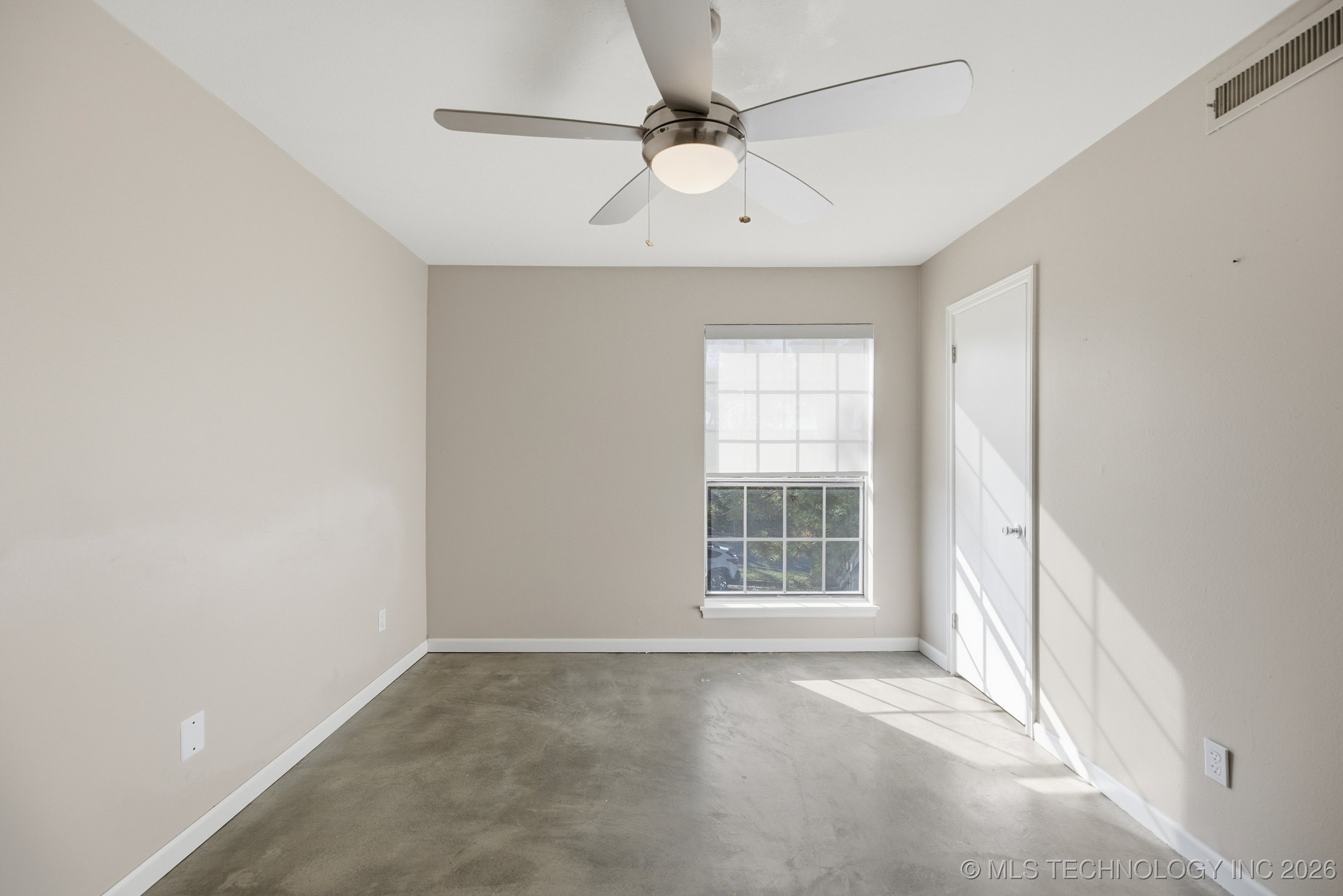 7 Woodward Boulevard E 218 Property Photo 11