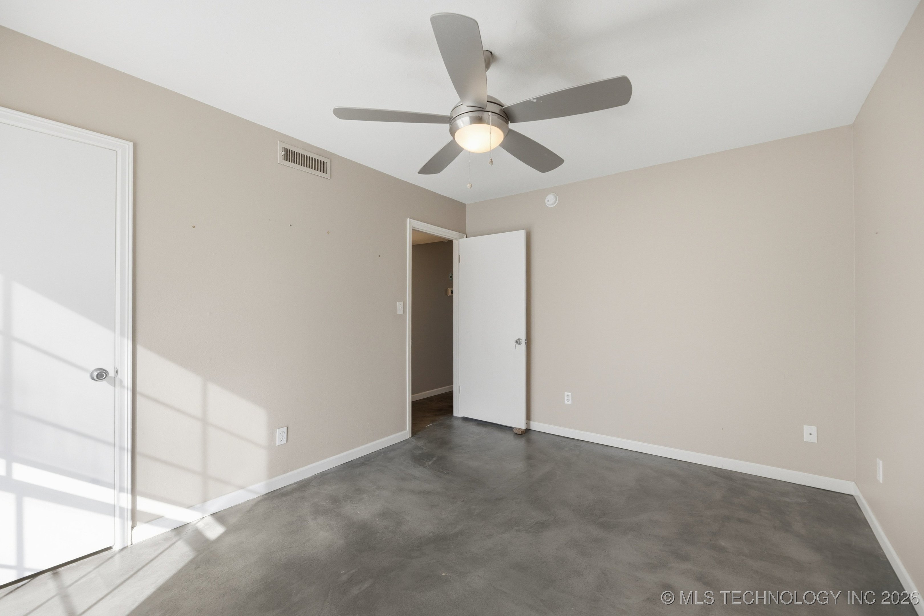 7 Woodward Boulevard E 218 Property Photo 12