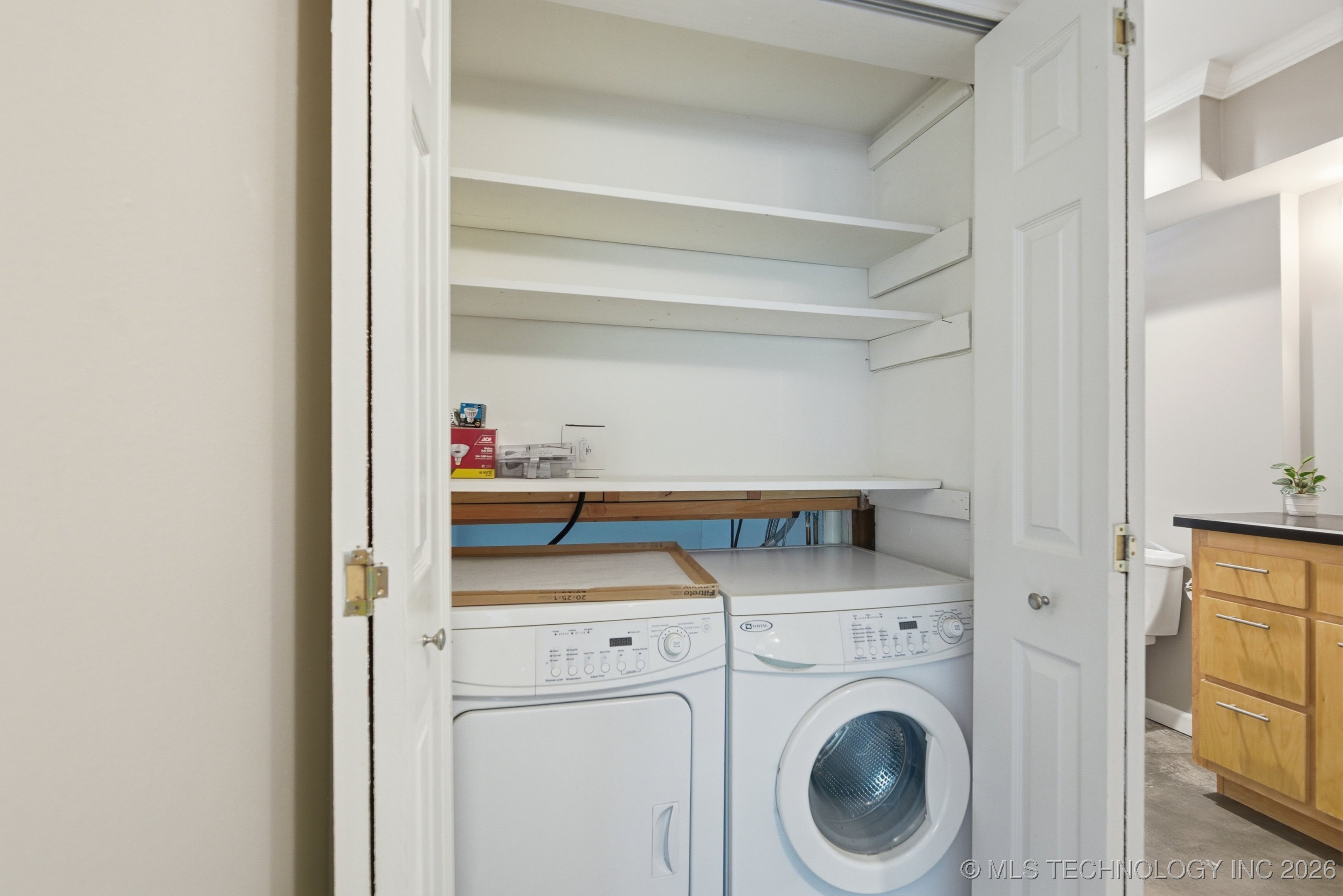 7 Woodward Boulevard E 218 Property Photo 13