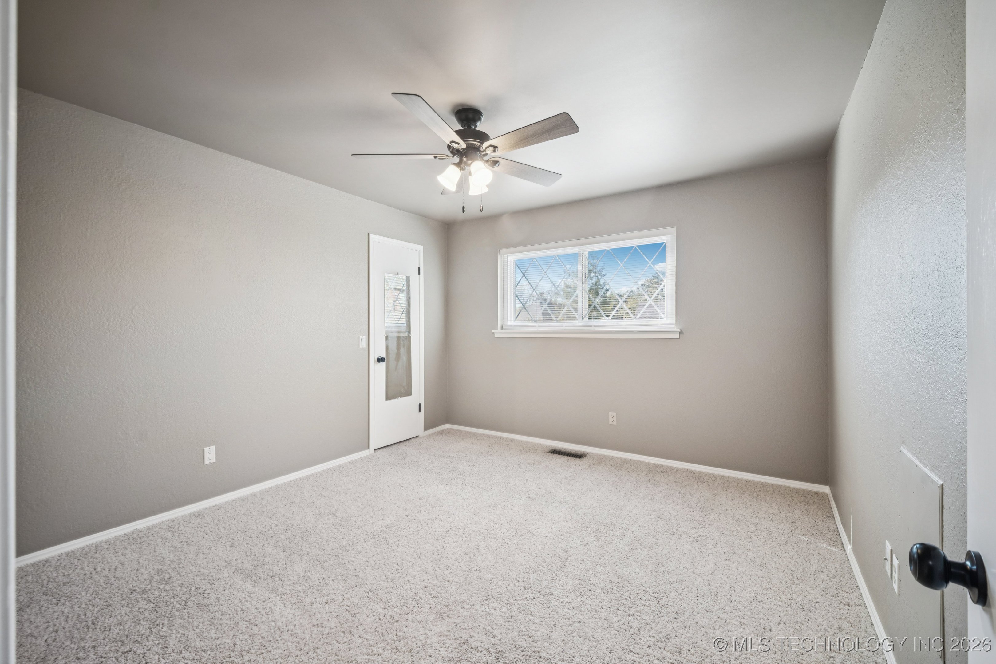 813 E Teresa Avenue Property Photo 20