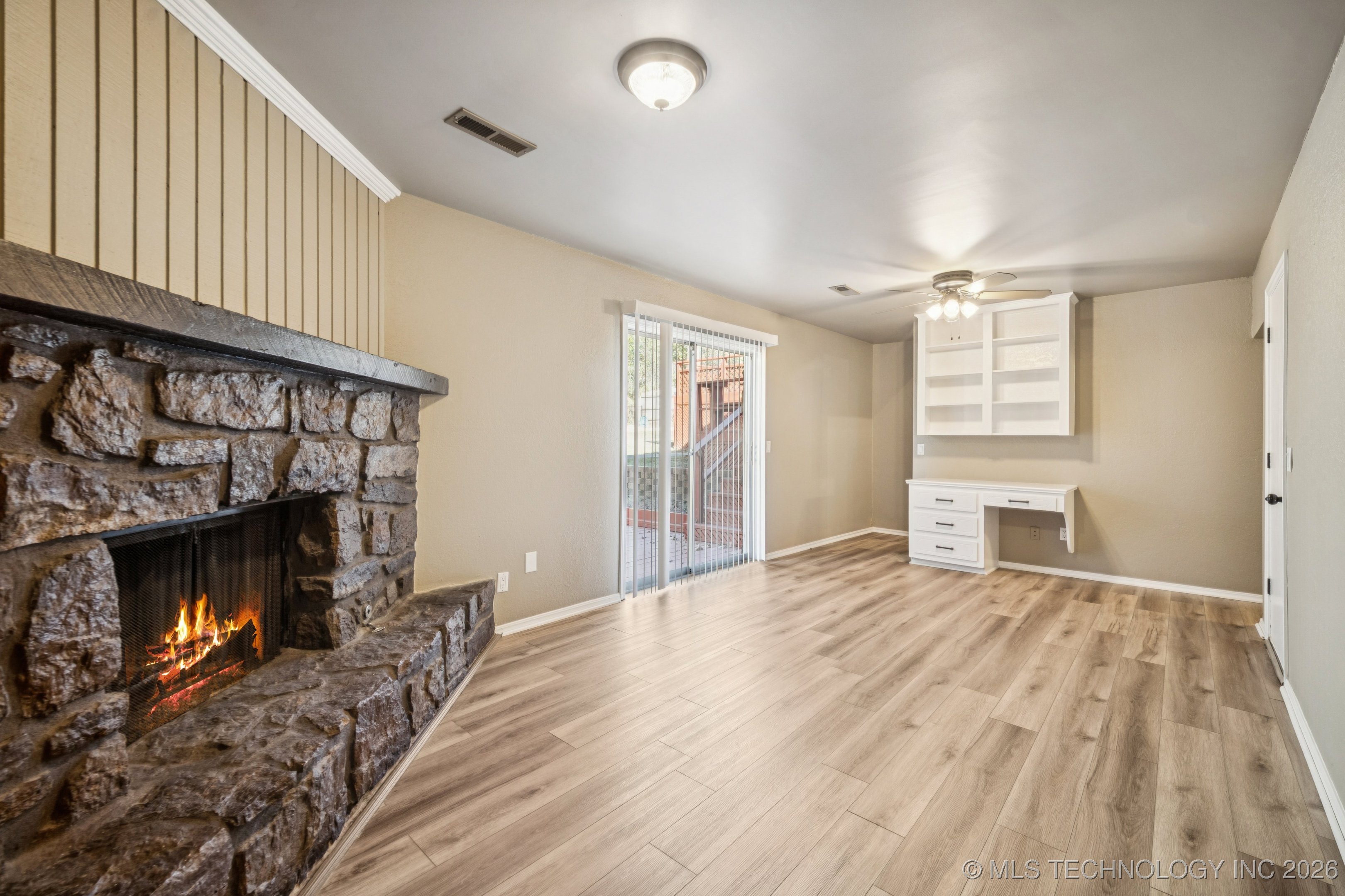 813 E Teresa Avenue Property Photo 23