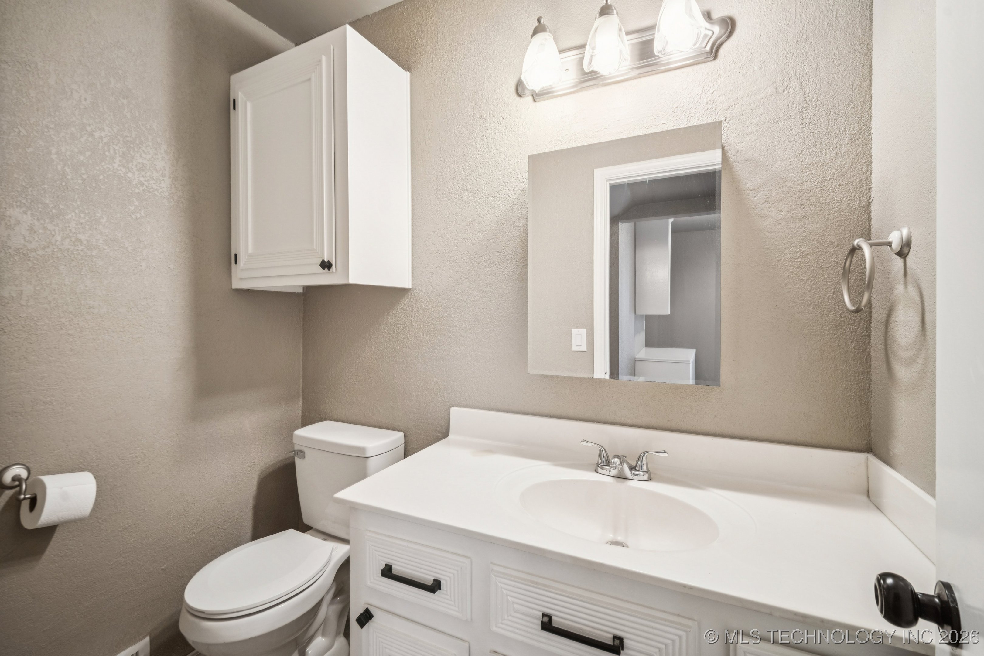 813 E Teresa Avenue Property Photo 24