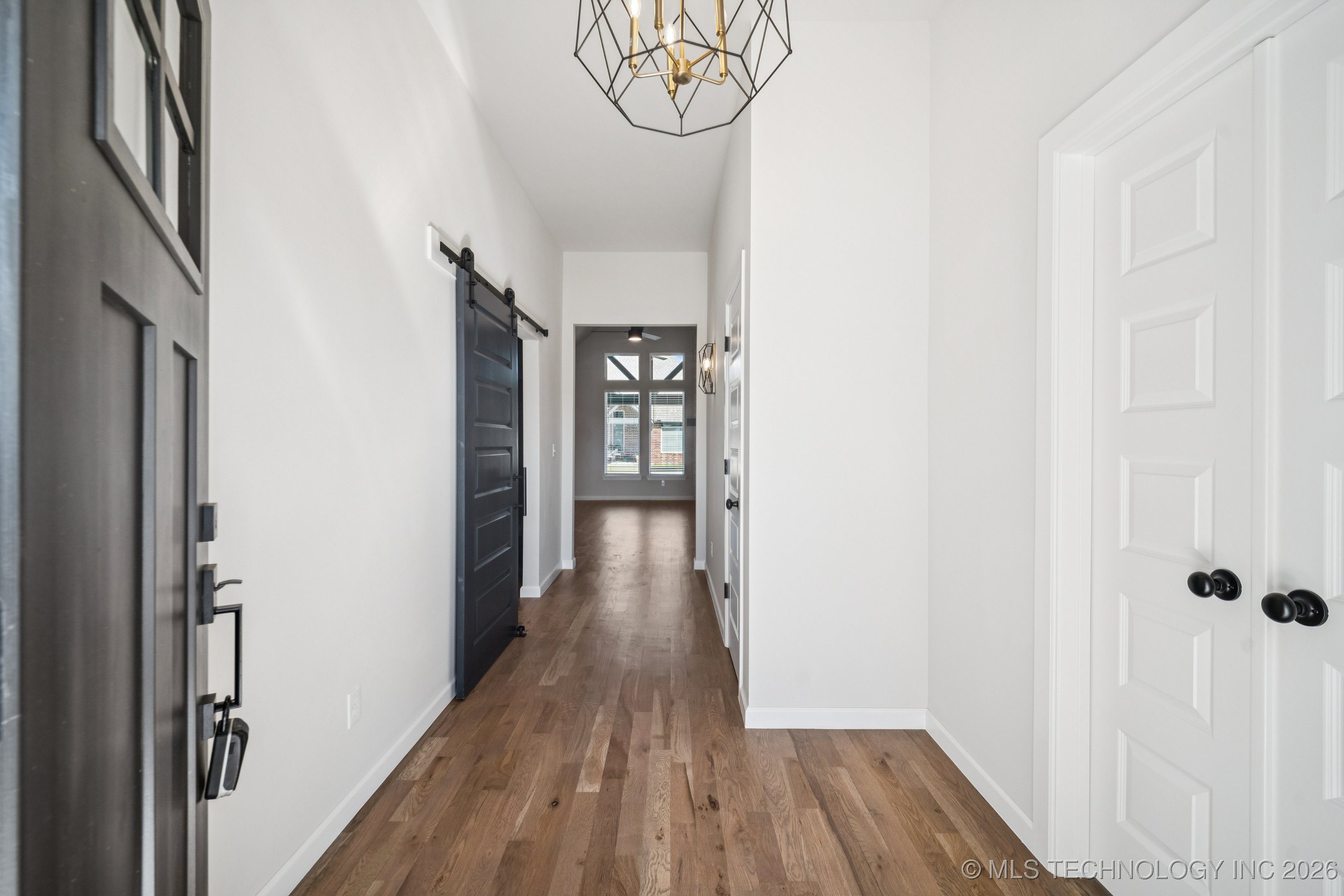 23071 E 106th Place S Property Photo 4