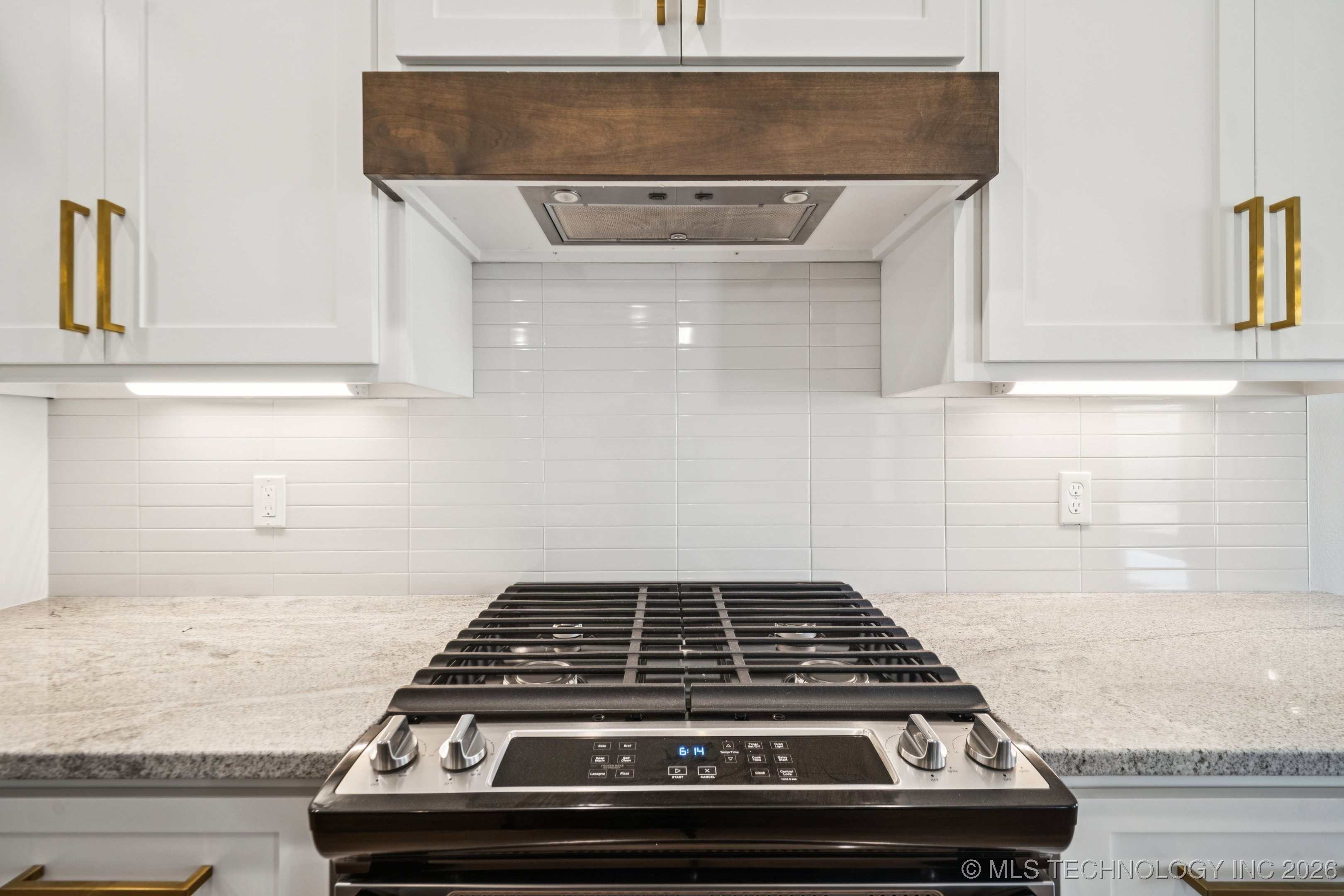 23071 E 106th Place S Property Photo 9