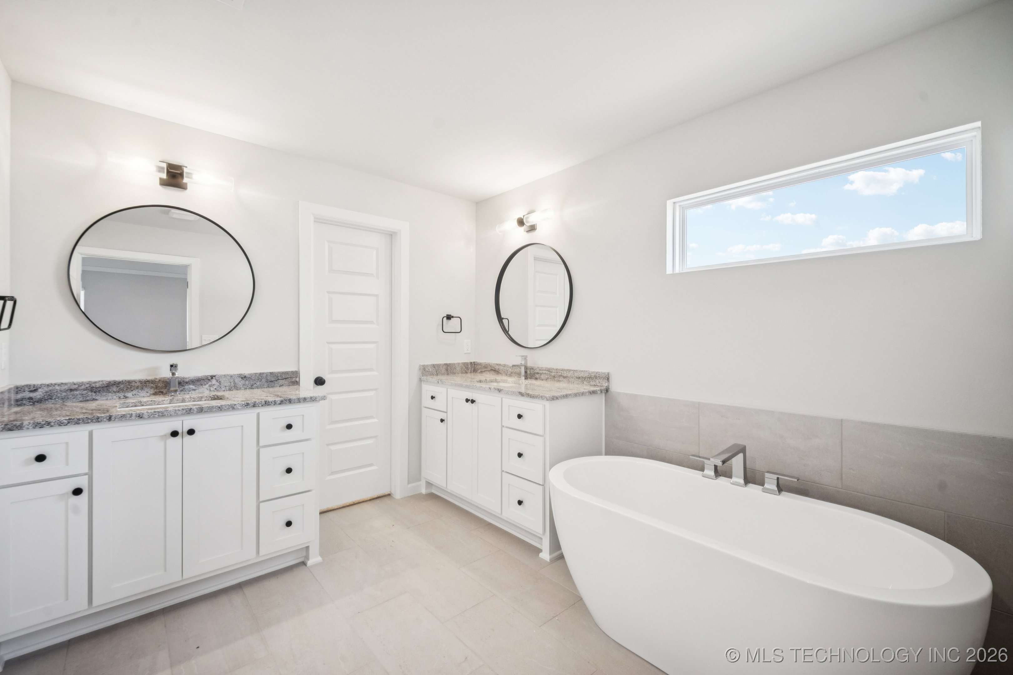 23071 E 106th Place S Property Photo 15