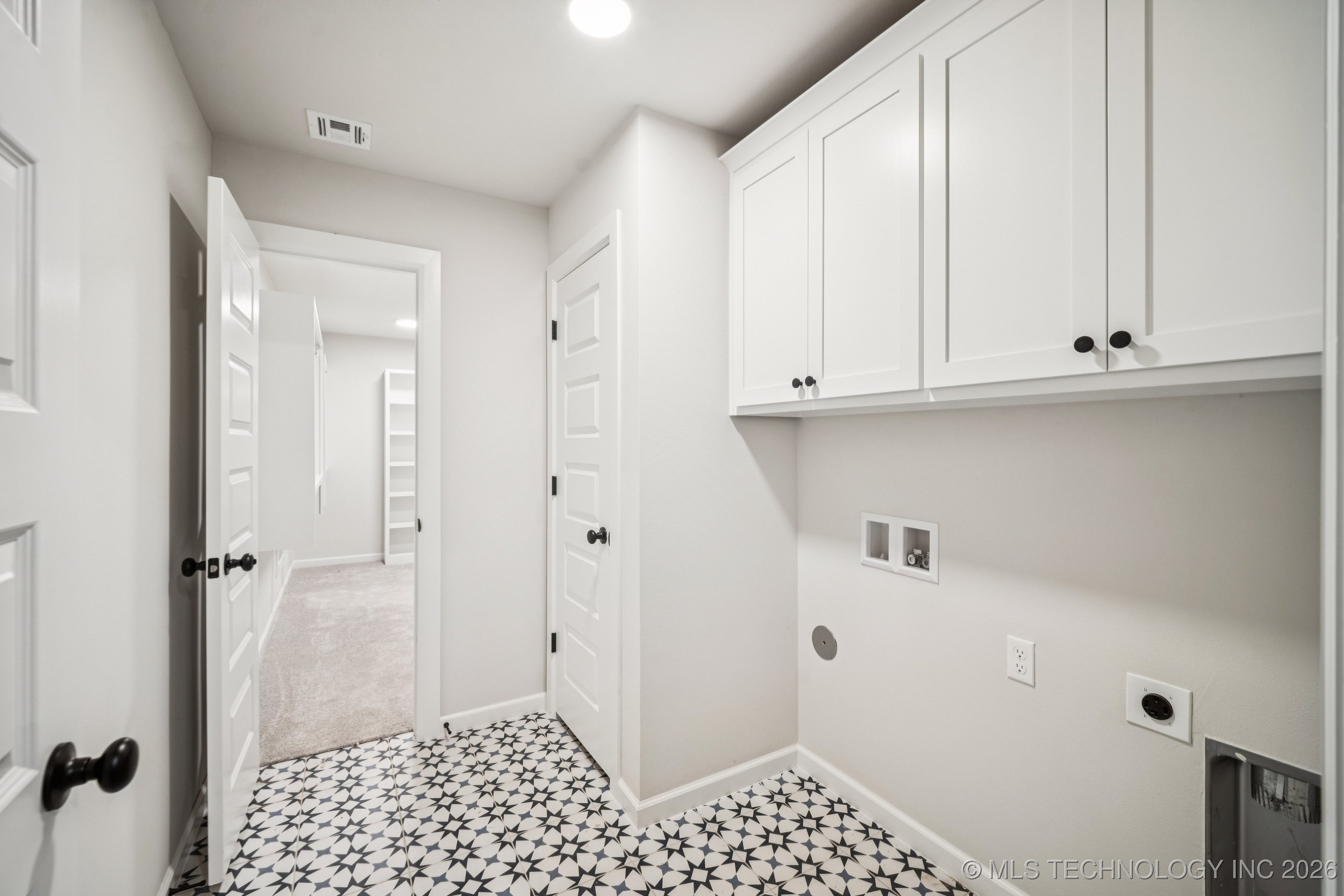 23071 E 106th Place S Property Photo 18