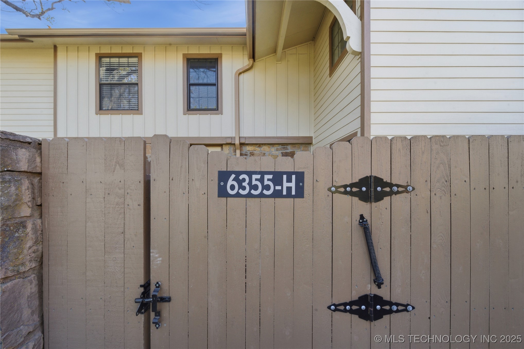 6355 S 80th Avenue E 2h Property Photo 20