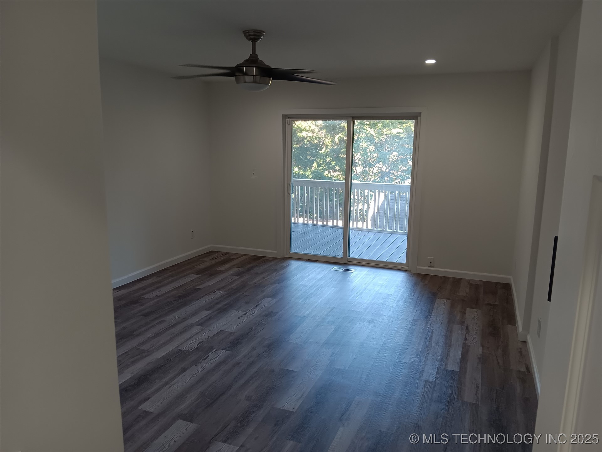 4317 E 76th Street Property Photo 18