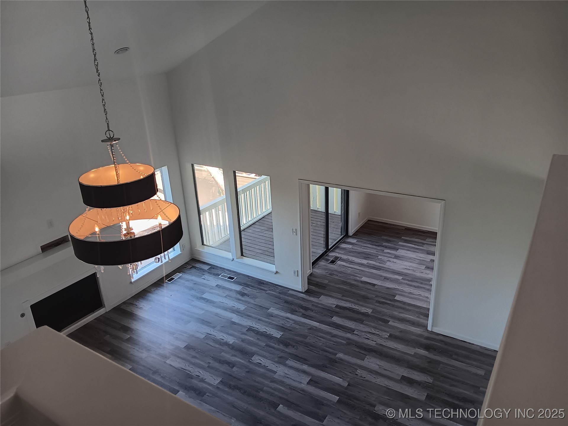 4317 E 76th Street Property Photo 28