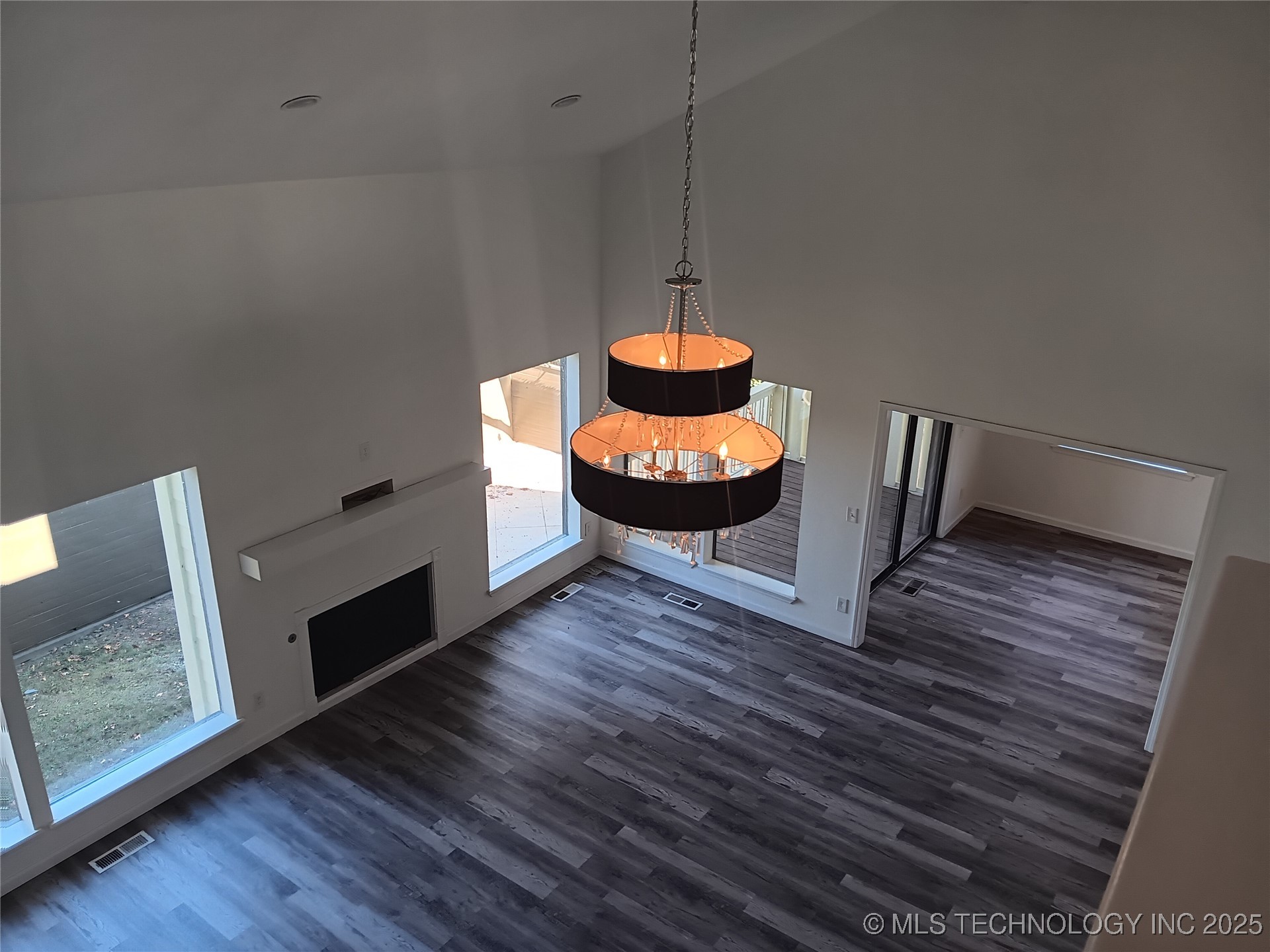 4317 E 76th Street Property Photo 29