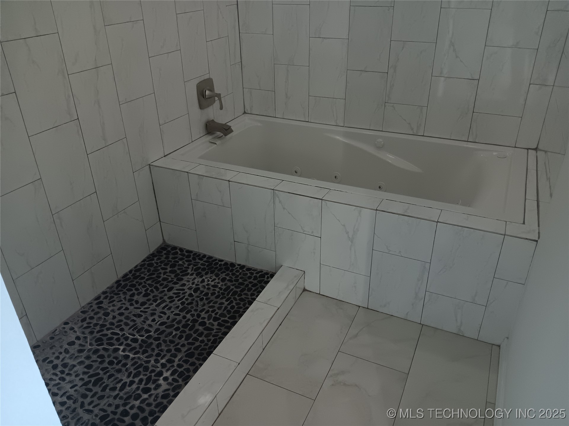 4317 E 76th Street Property Photo 31