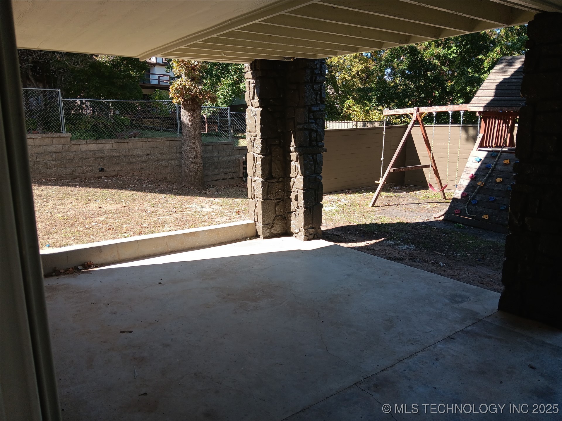 4317 E 76th Street Property Photo 43