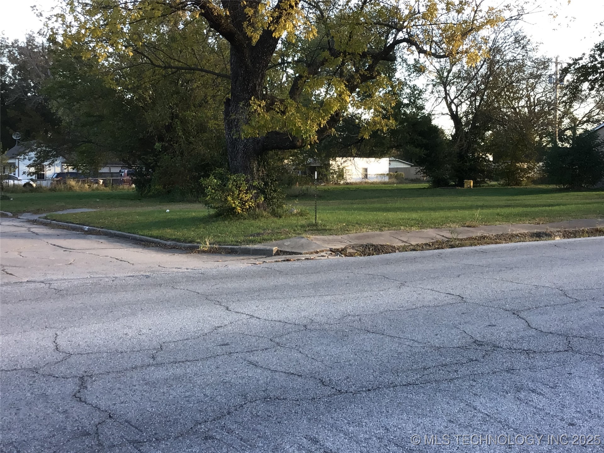 N Orphan Street Property Photo 1