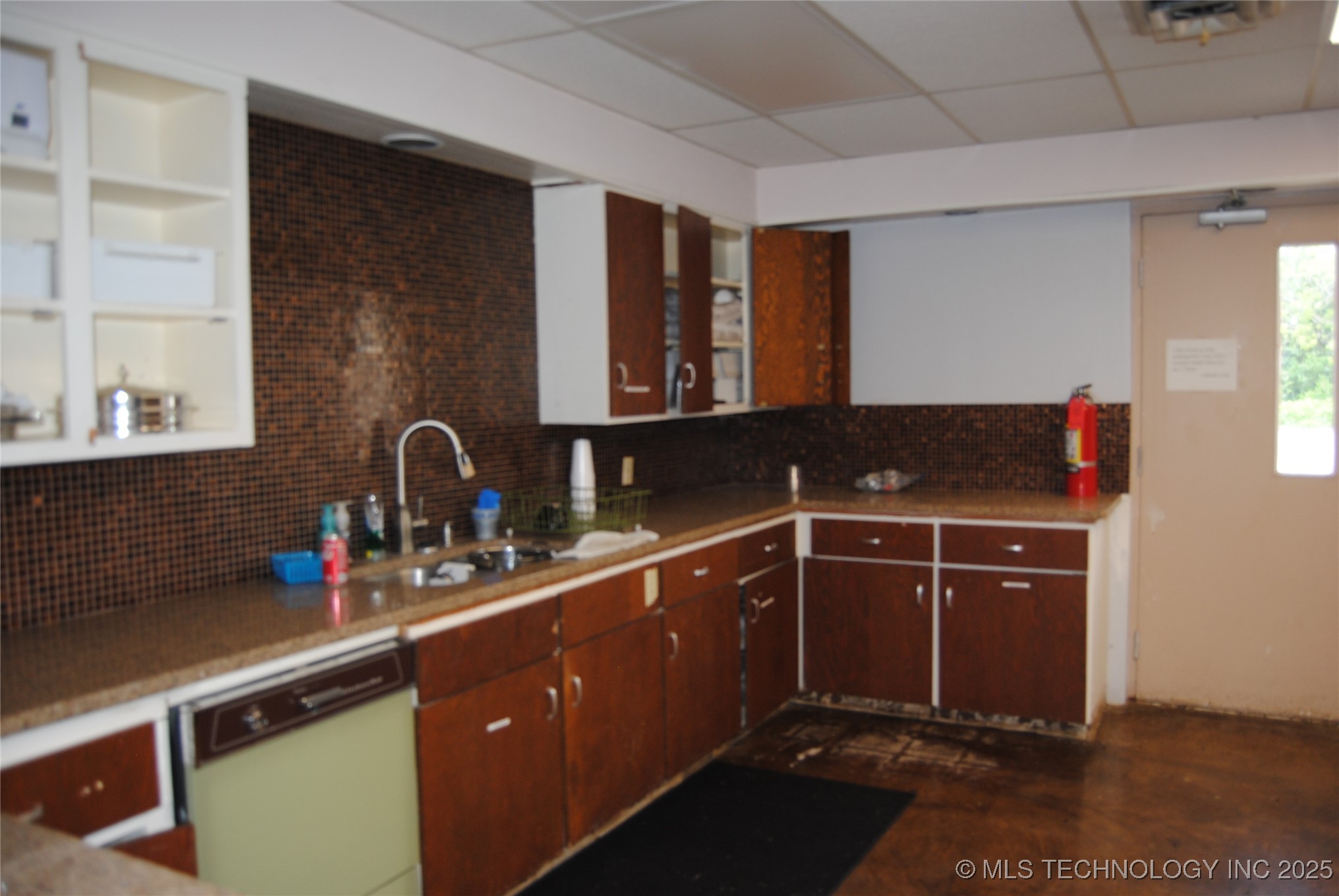 1930 Arlington Street Property Photo 14