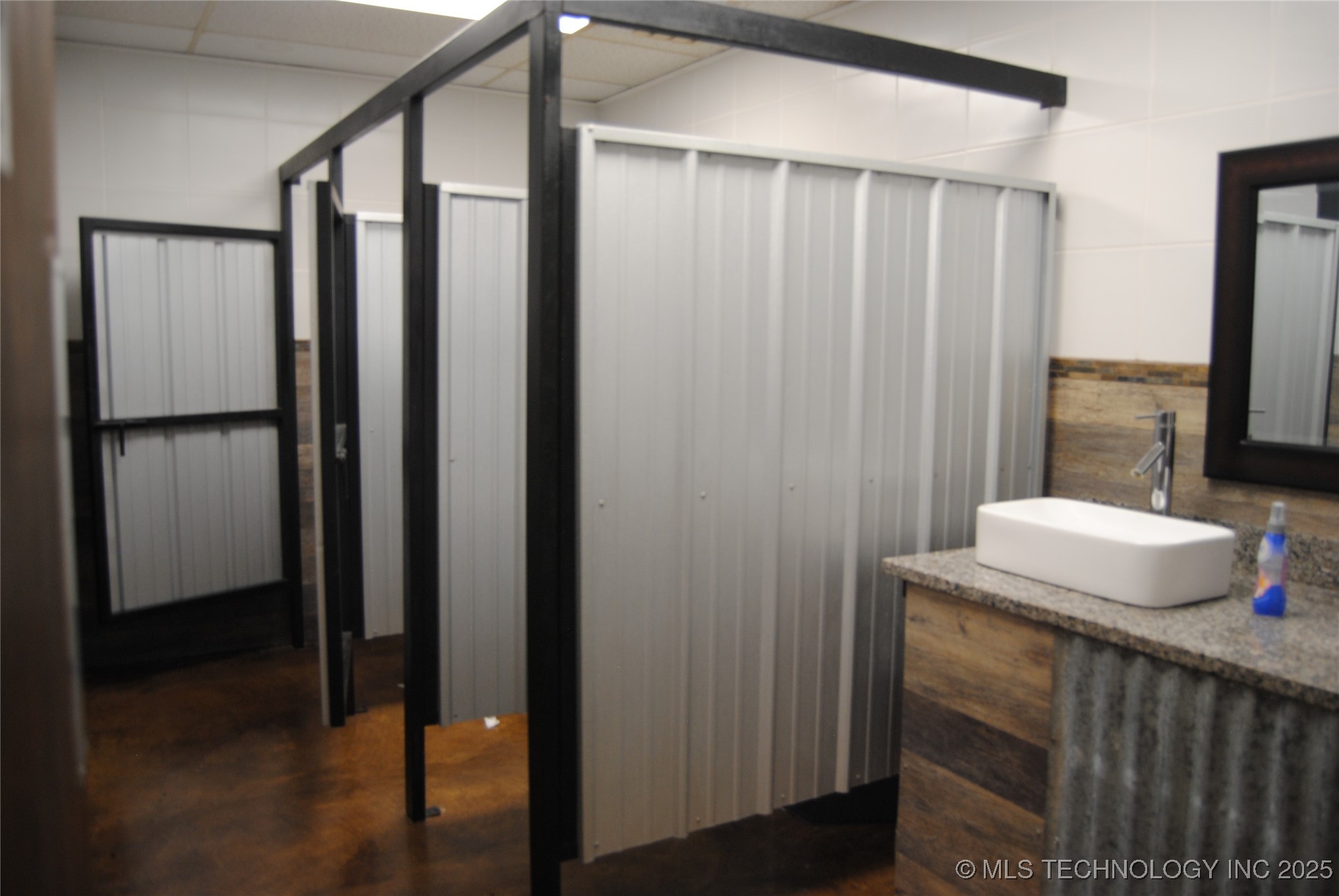 1930 Arlington Street Property Photo 17