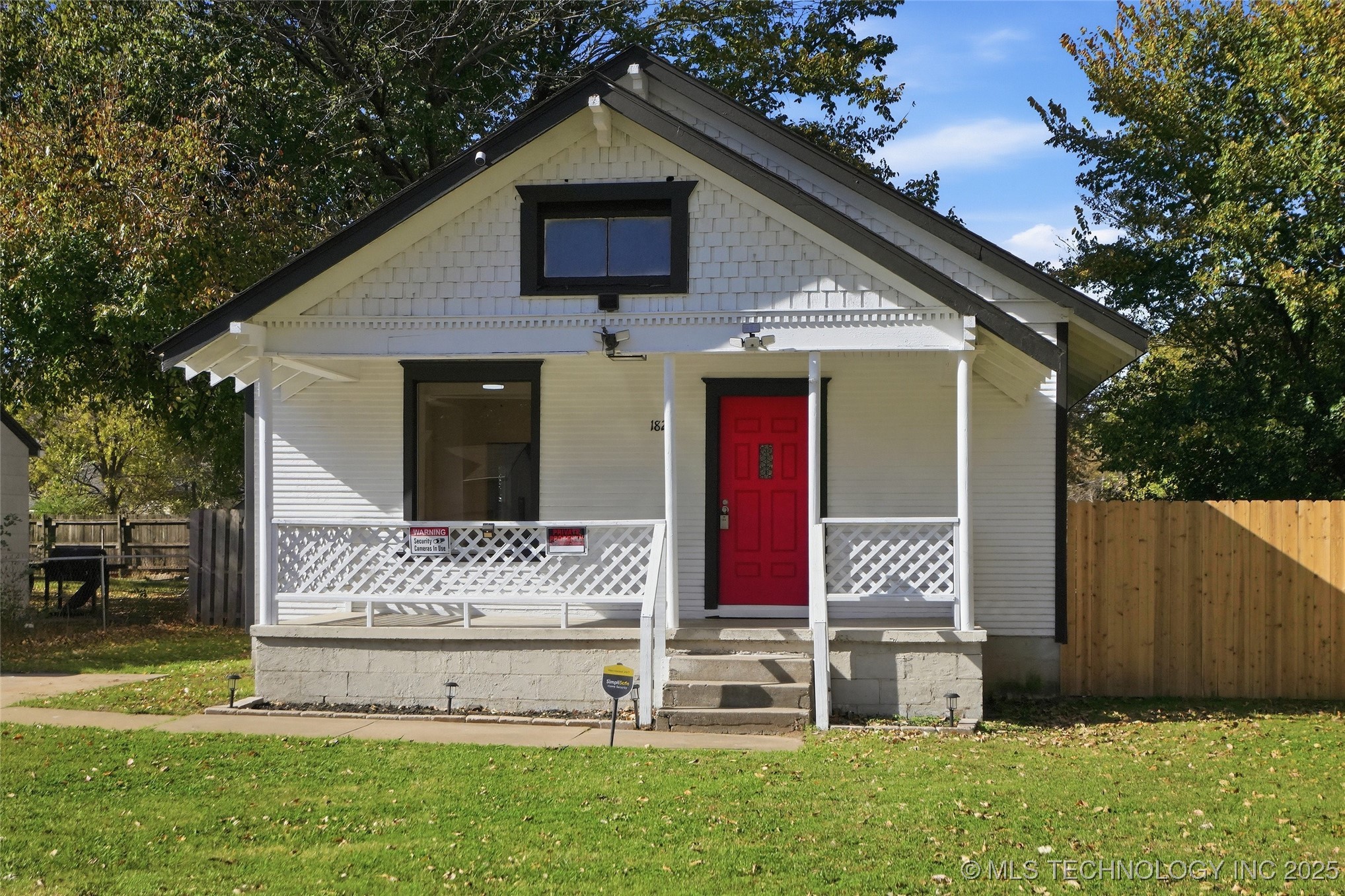 1820 N Delaware Avenue Property Photo 1