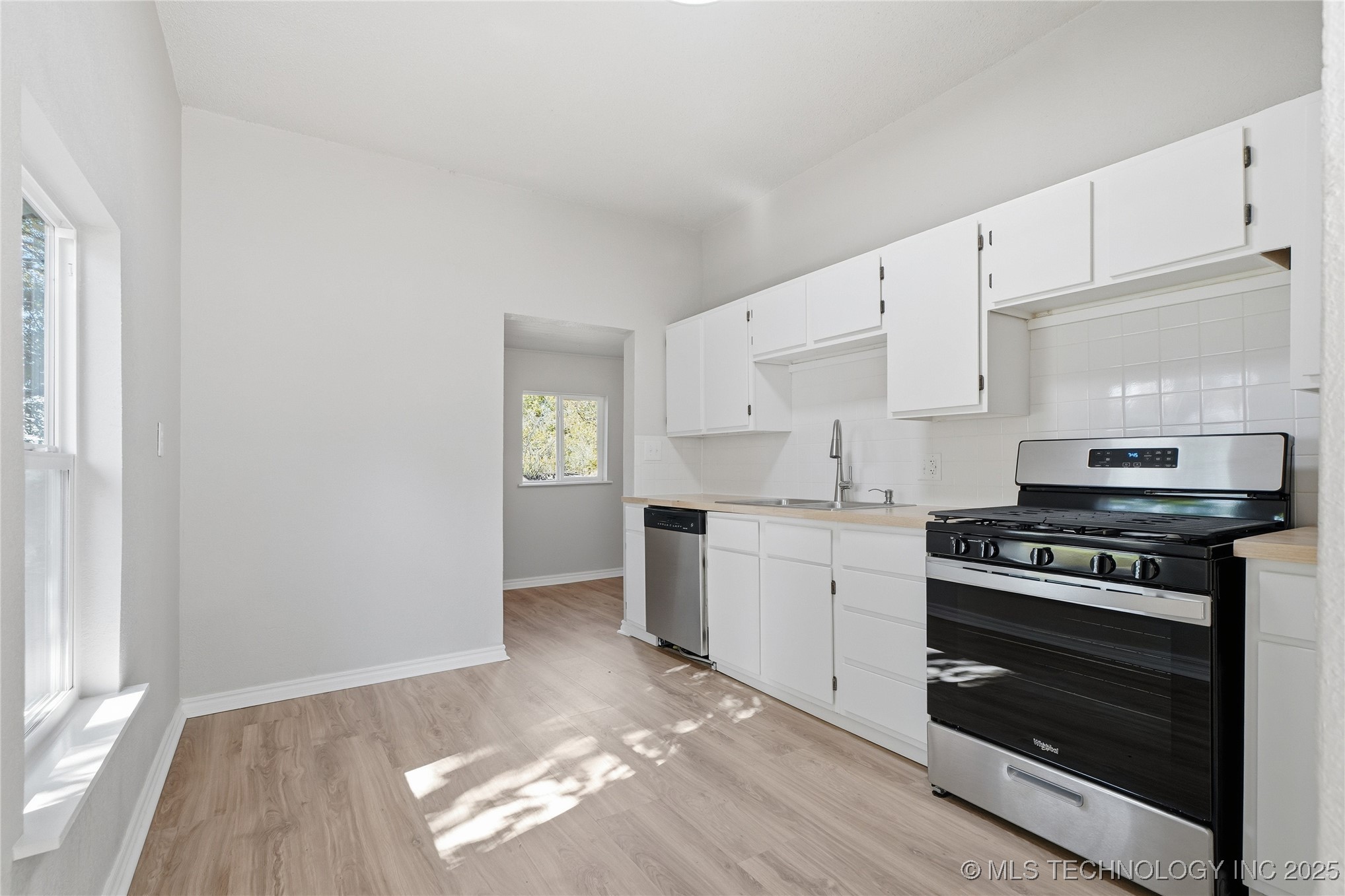 1820 N Delaware Avenue Property Photo 7