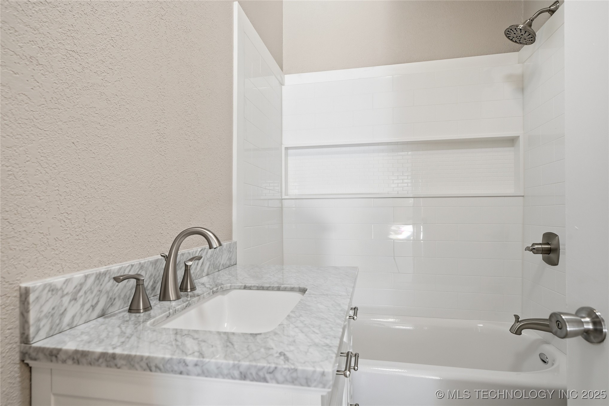 1820 N Delaware Avenue Property Photo 9