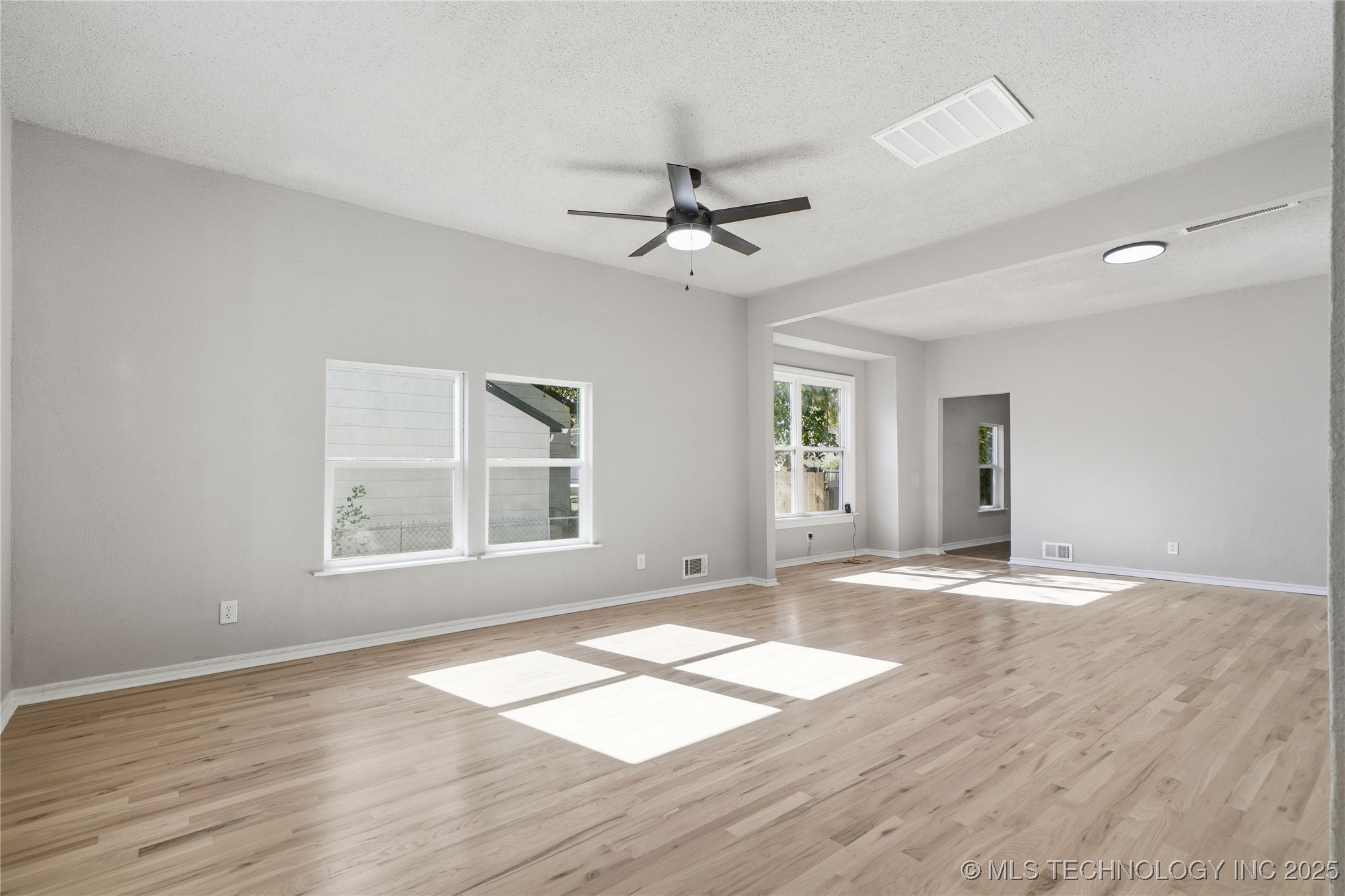 1820 N Delaware Avenue Property Photo 11